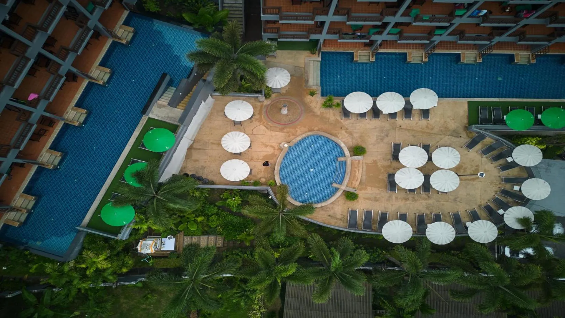 Swimming pool in Krabi Chada Resort