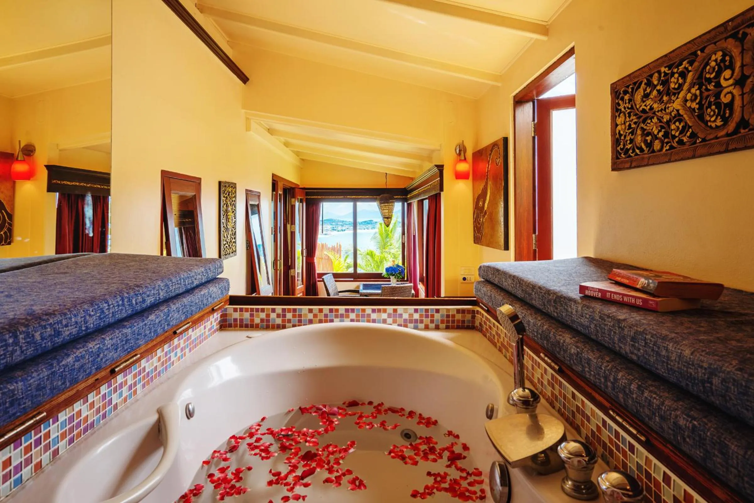 Bath, Bed in Sandalwood Luxury Villa Resort