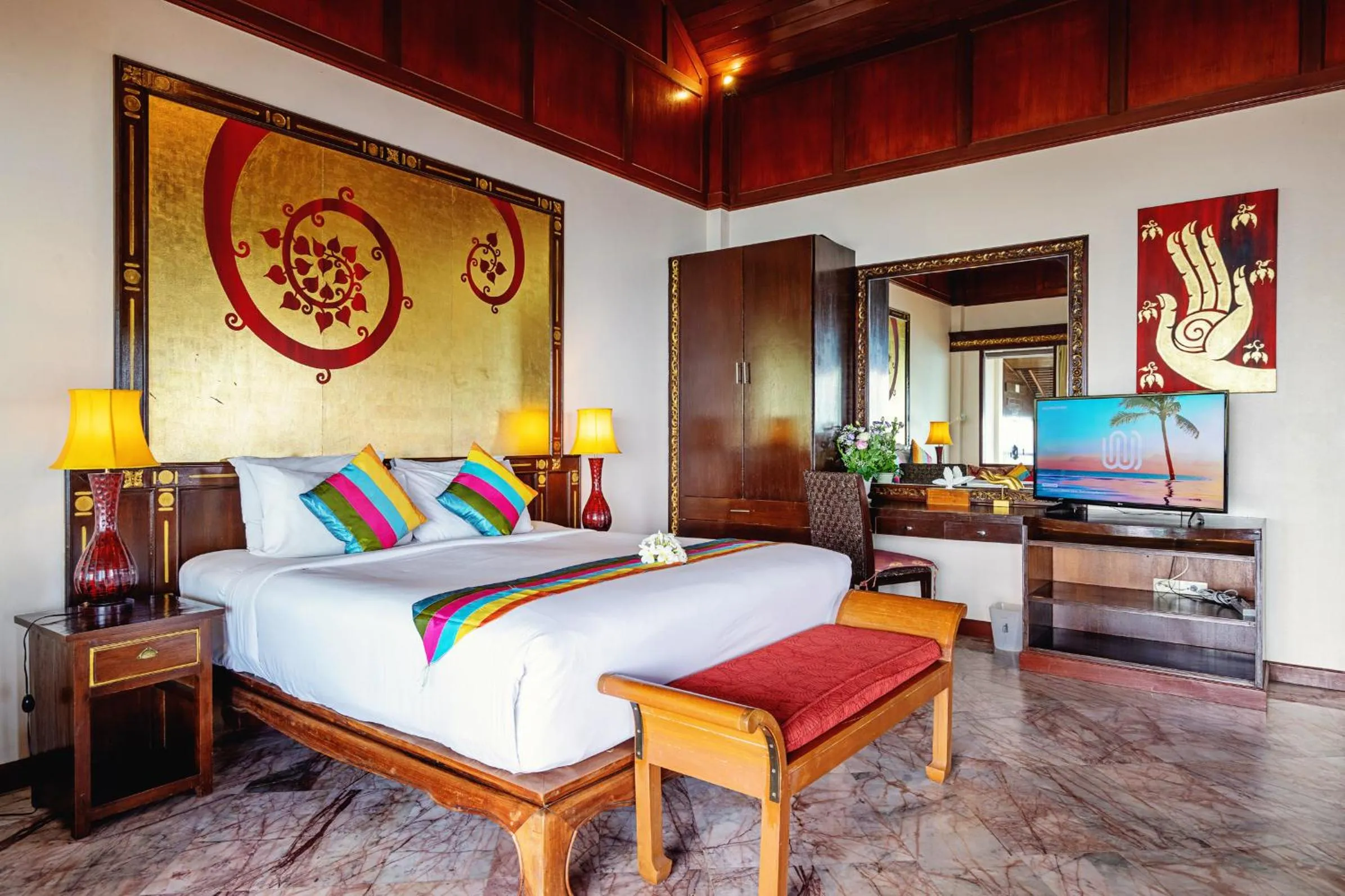 Bed in Sandalwood Luxury Villa Resort