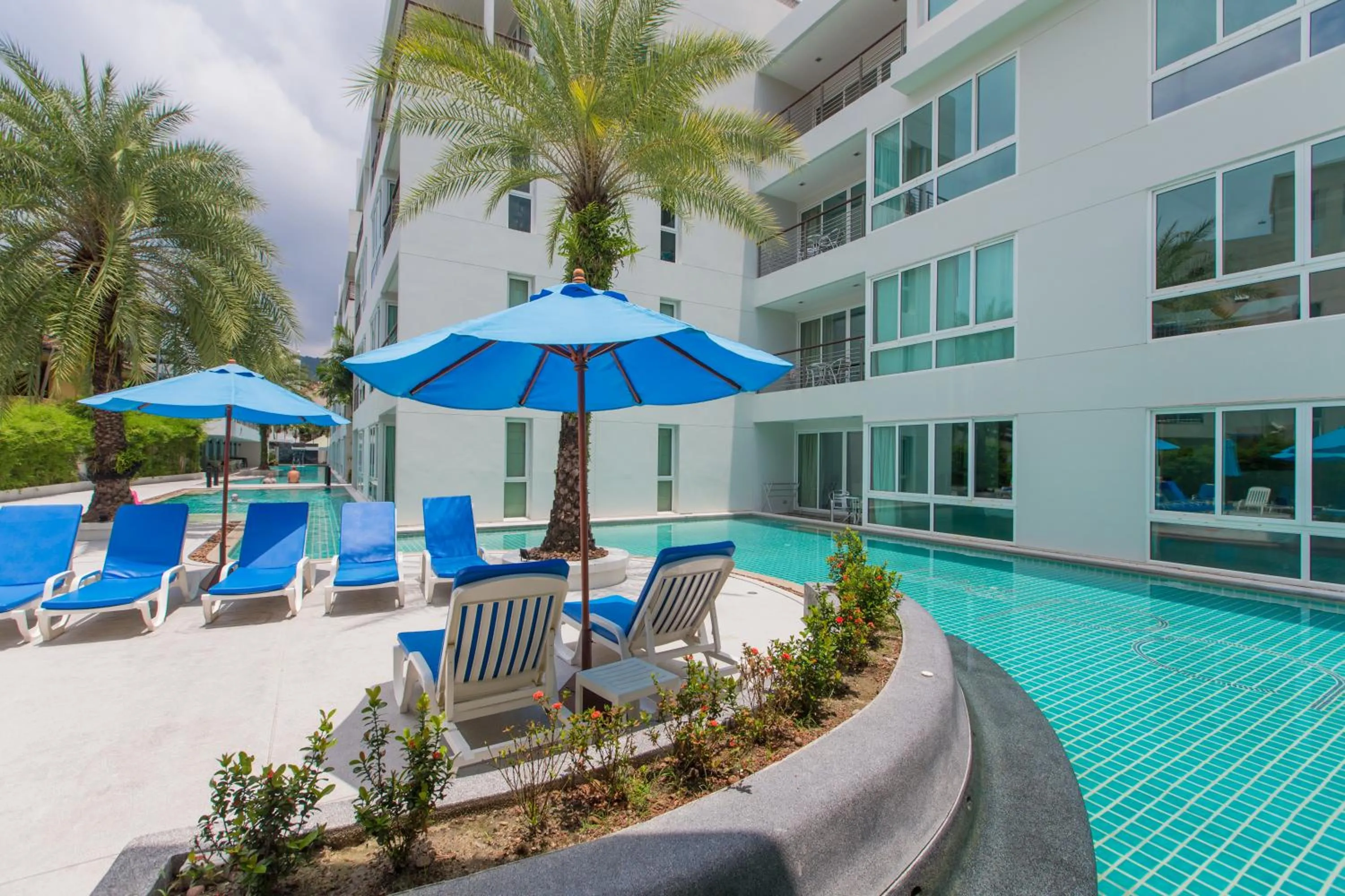 Swimming pool in The Palms, Kamala Beach - SHA Extra Plus