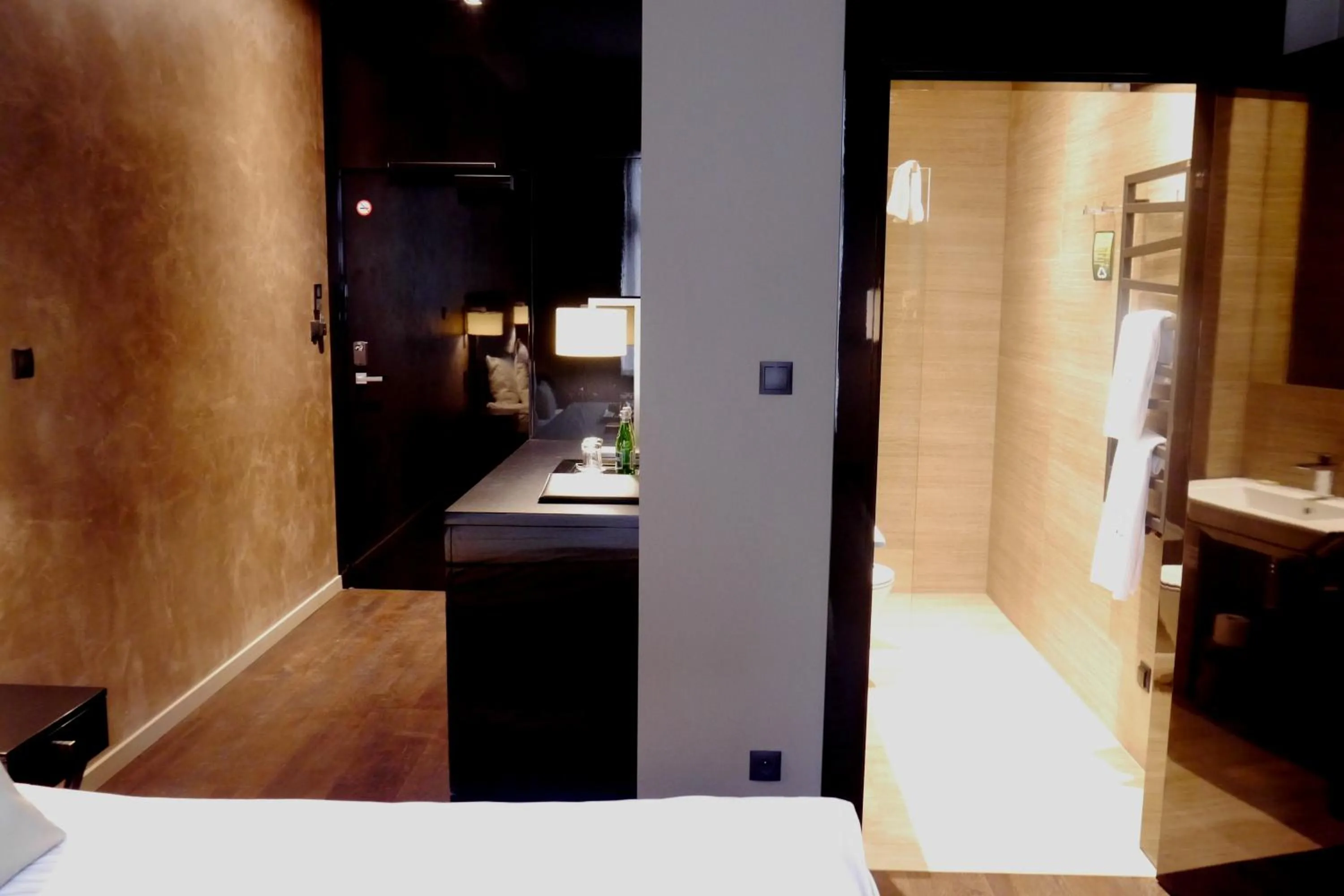 Photo of the whole room, Bed in Medusa Gdańsk Old Town