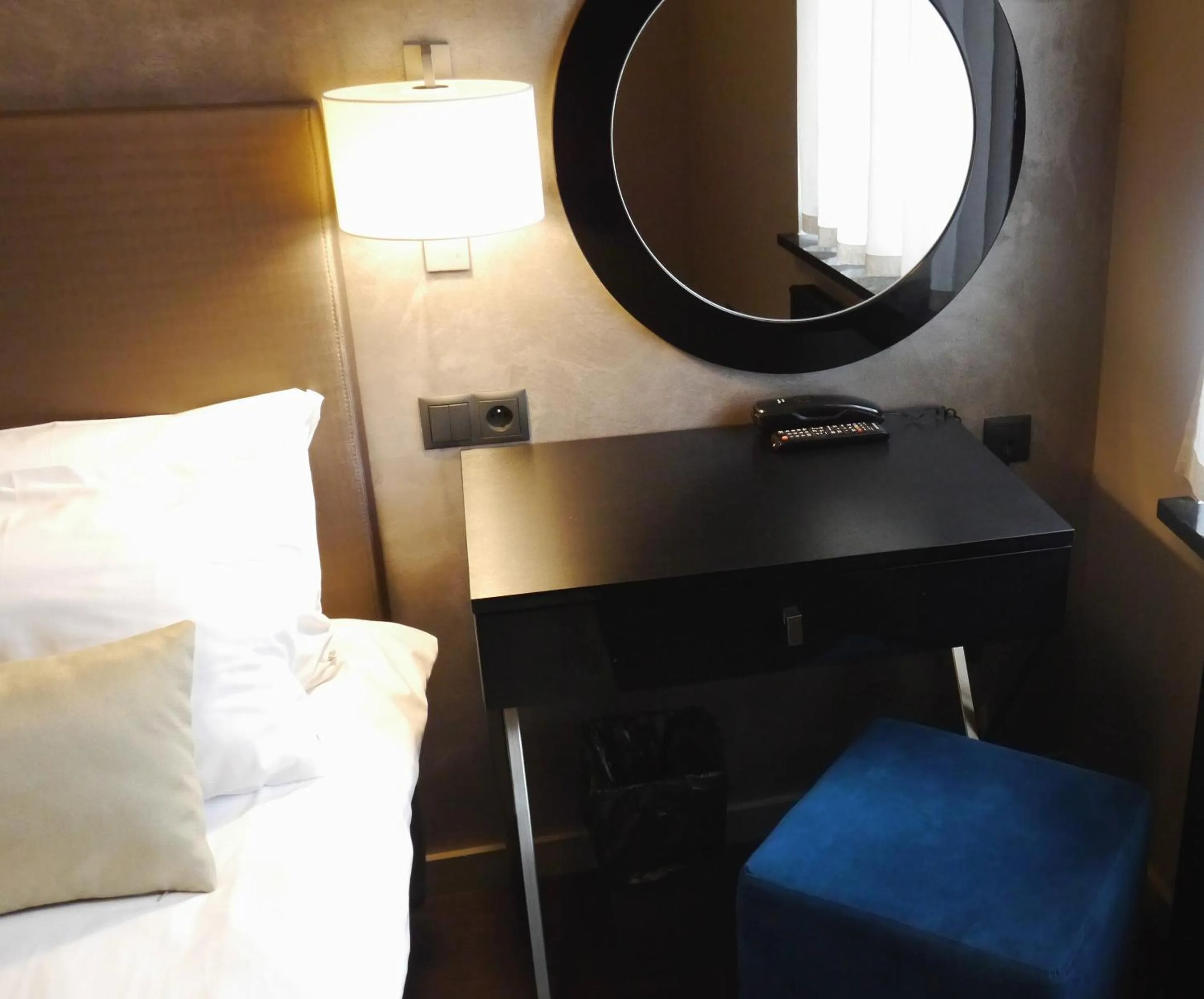 Other, Bed in Medusa Gdańsk Old Town