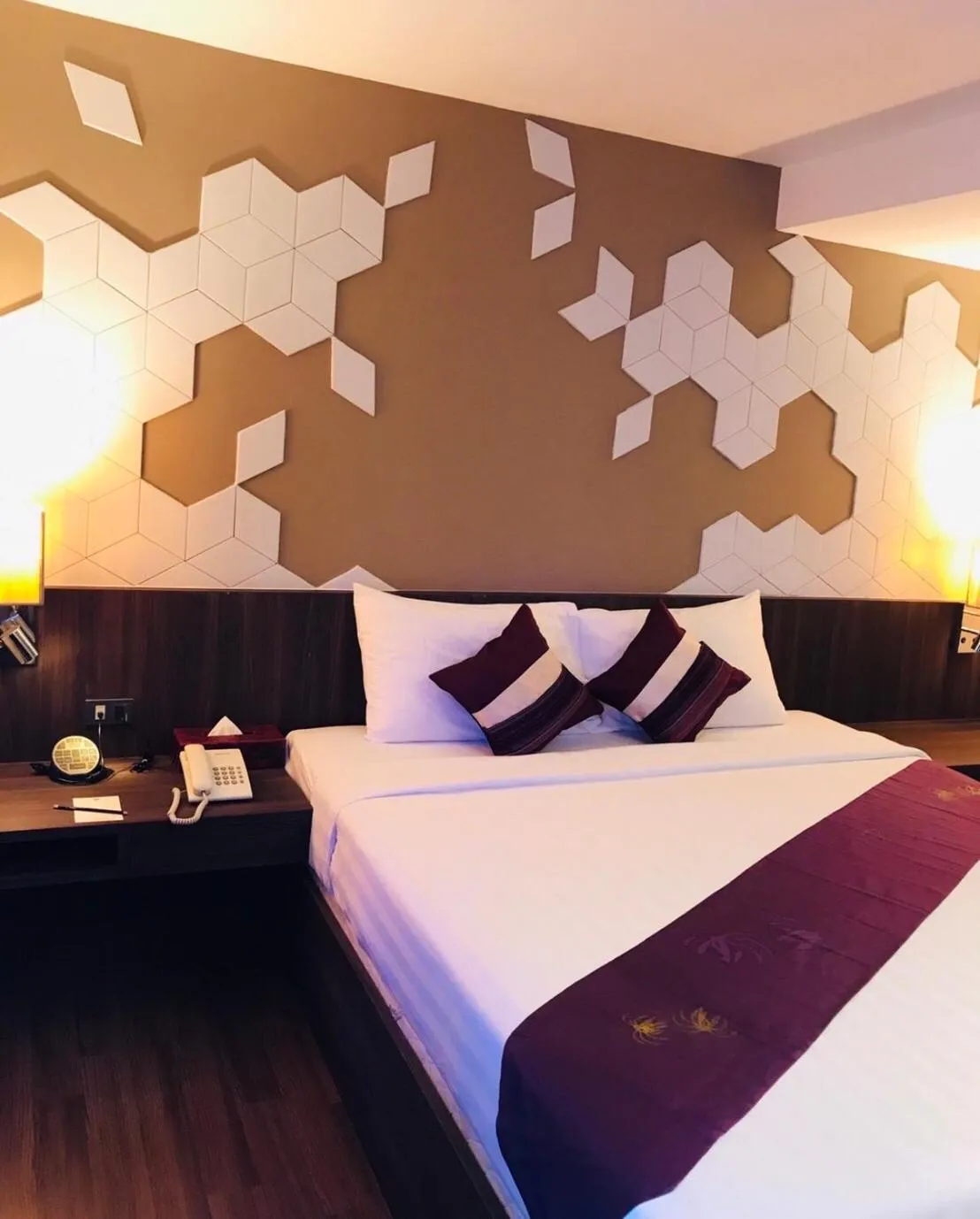 Bed in Paradiso Boutique Suites