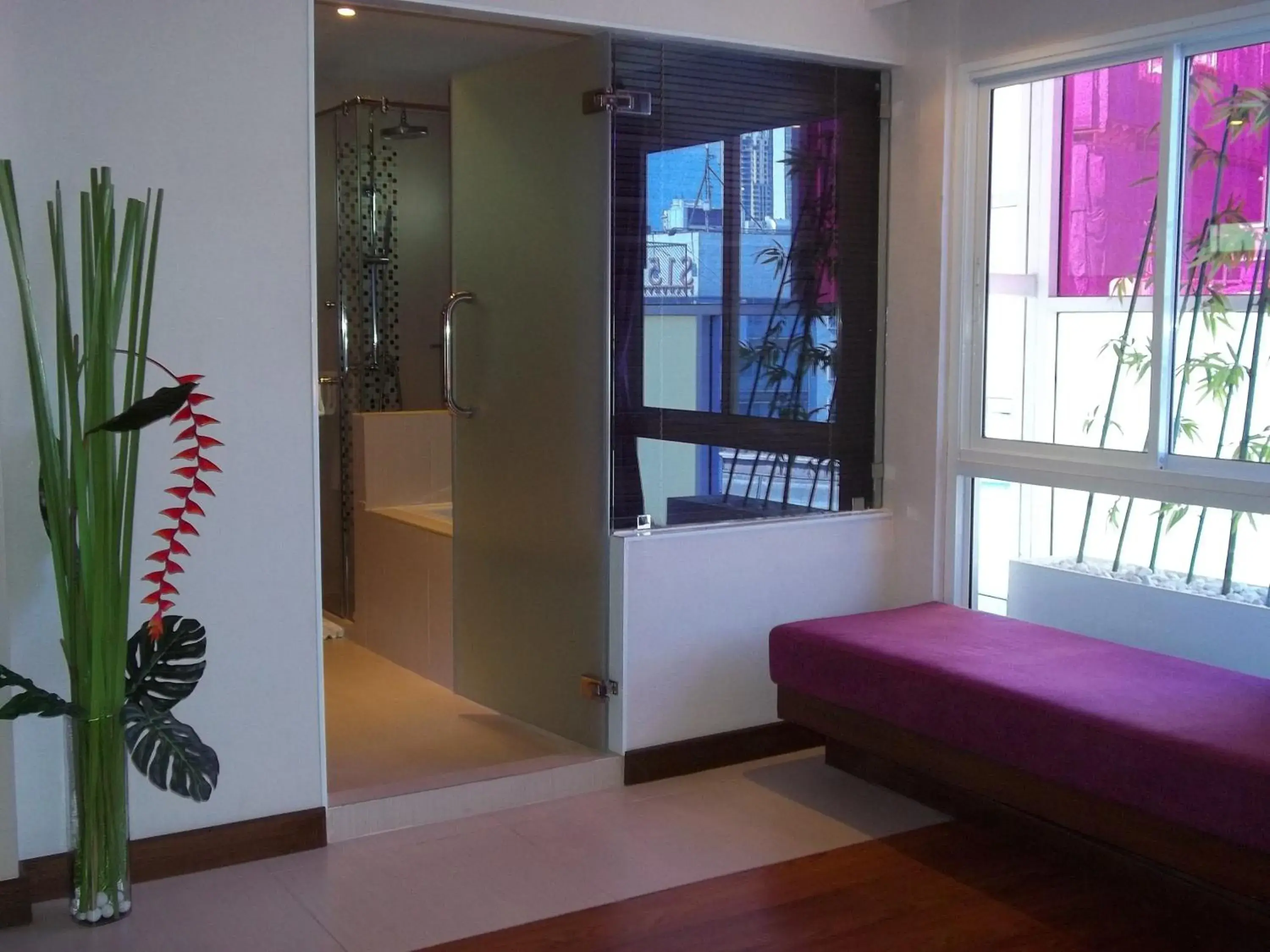 Facade/entrance, Bed in Paradiso Boutique Suites Facade/entrance, Bed in Paradiso Boutique Suites