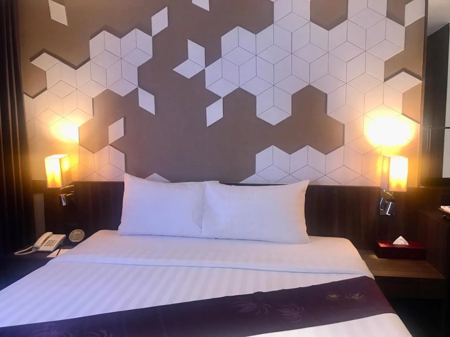 Bed in Paradiso Boutique Suites