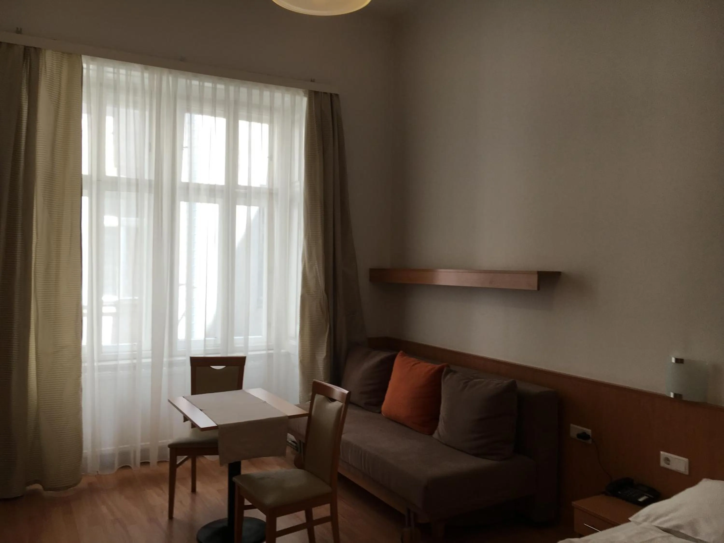 Bedroom in Pension Ani-Falstaff