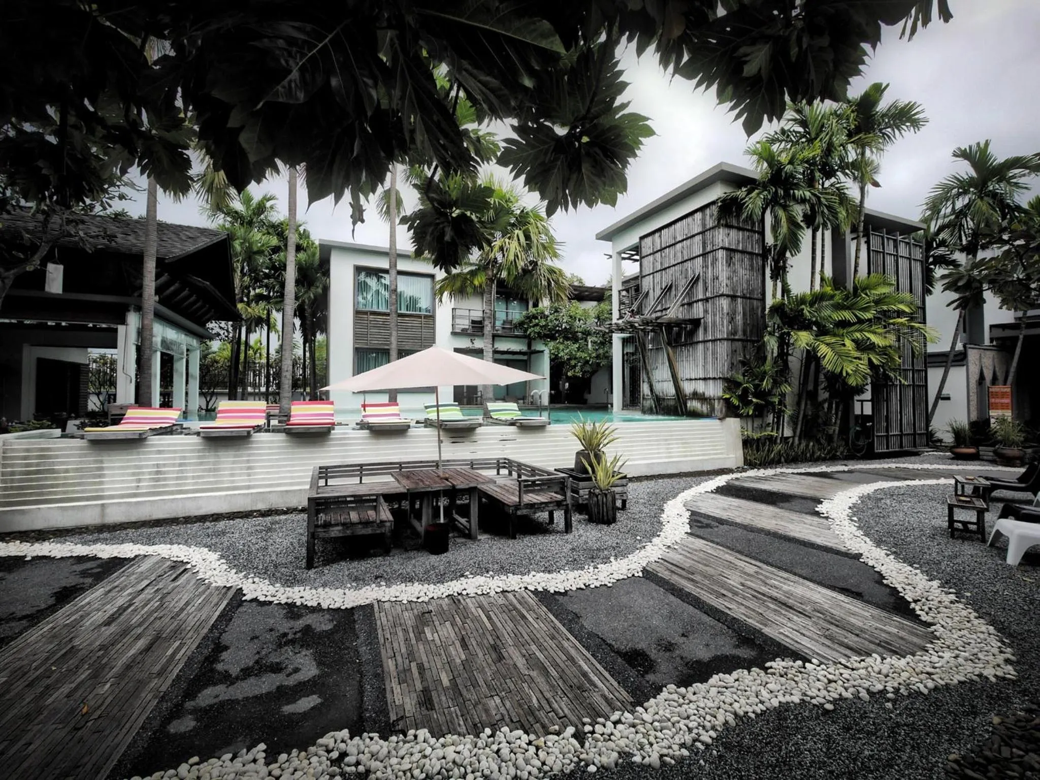 Patio in Paragon Inn