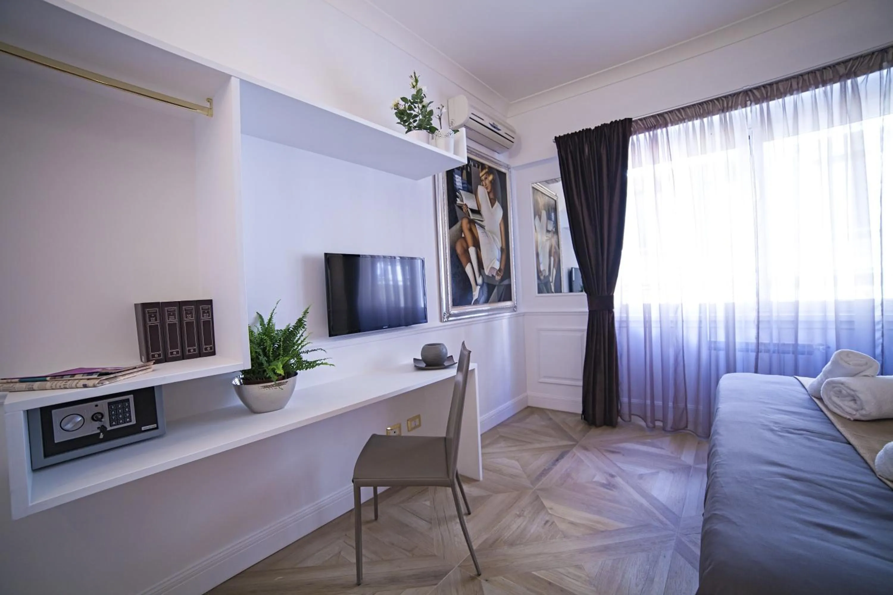 Decorative detail in Vatican Luxury Home