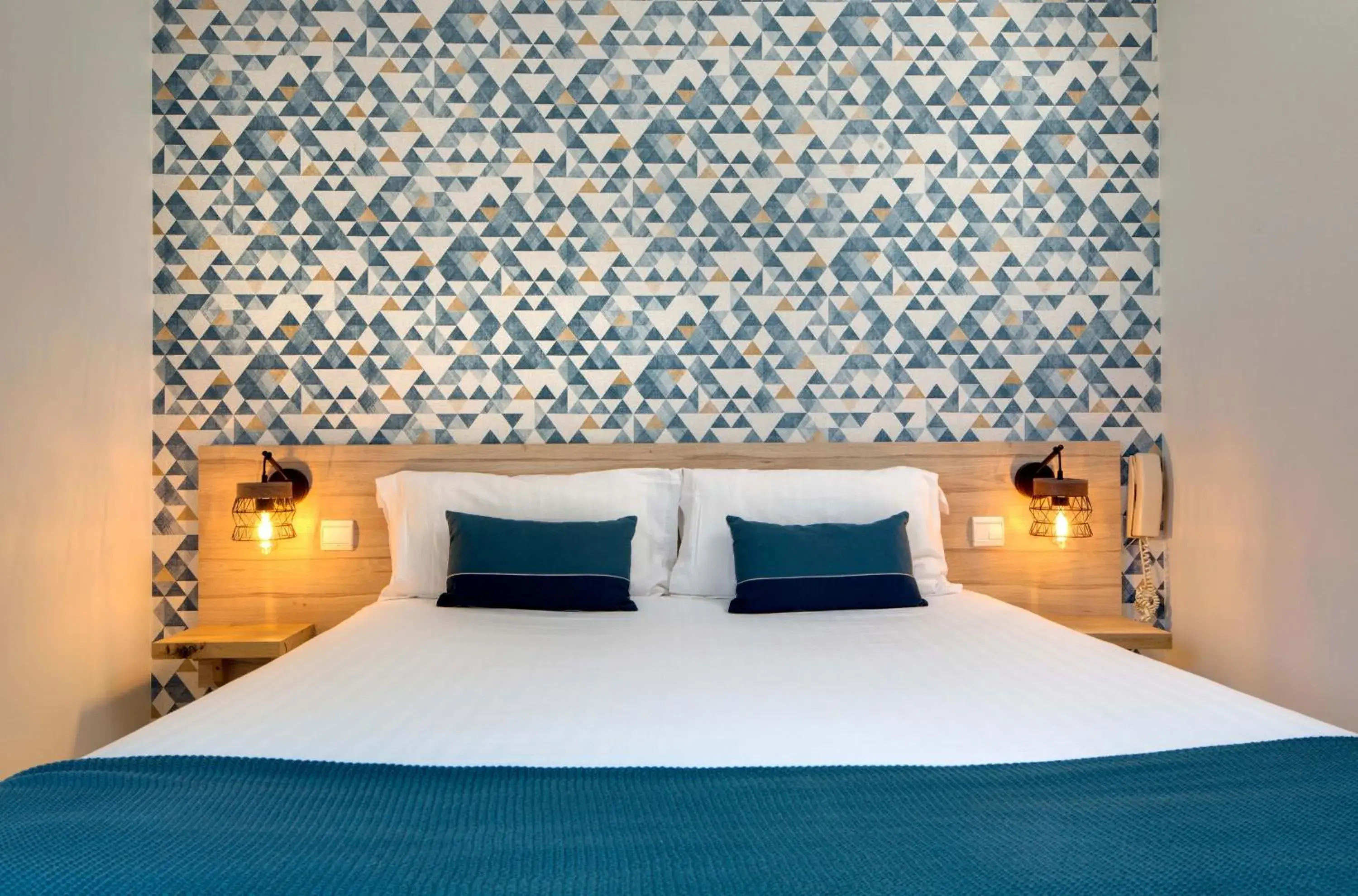 Bedroom, Bed in Pey La Tour - Logis Hôtels & Restaurant Bedroom, Bed in Pey La Tour - Logis Hôtels & Restaurant