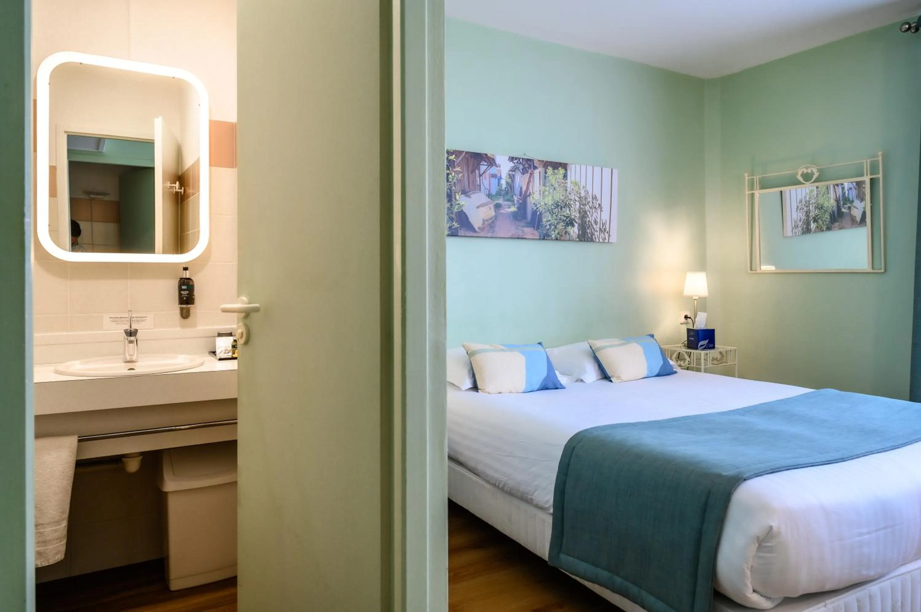 Bedroom, Bed in Pey La Tour - Logis Hôtels & Restaurant