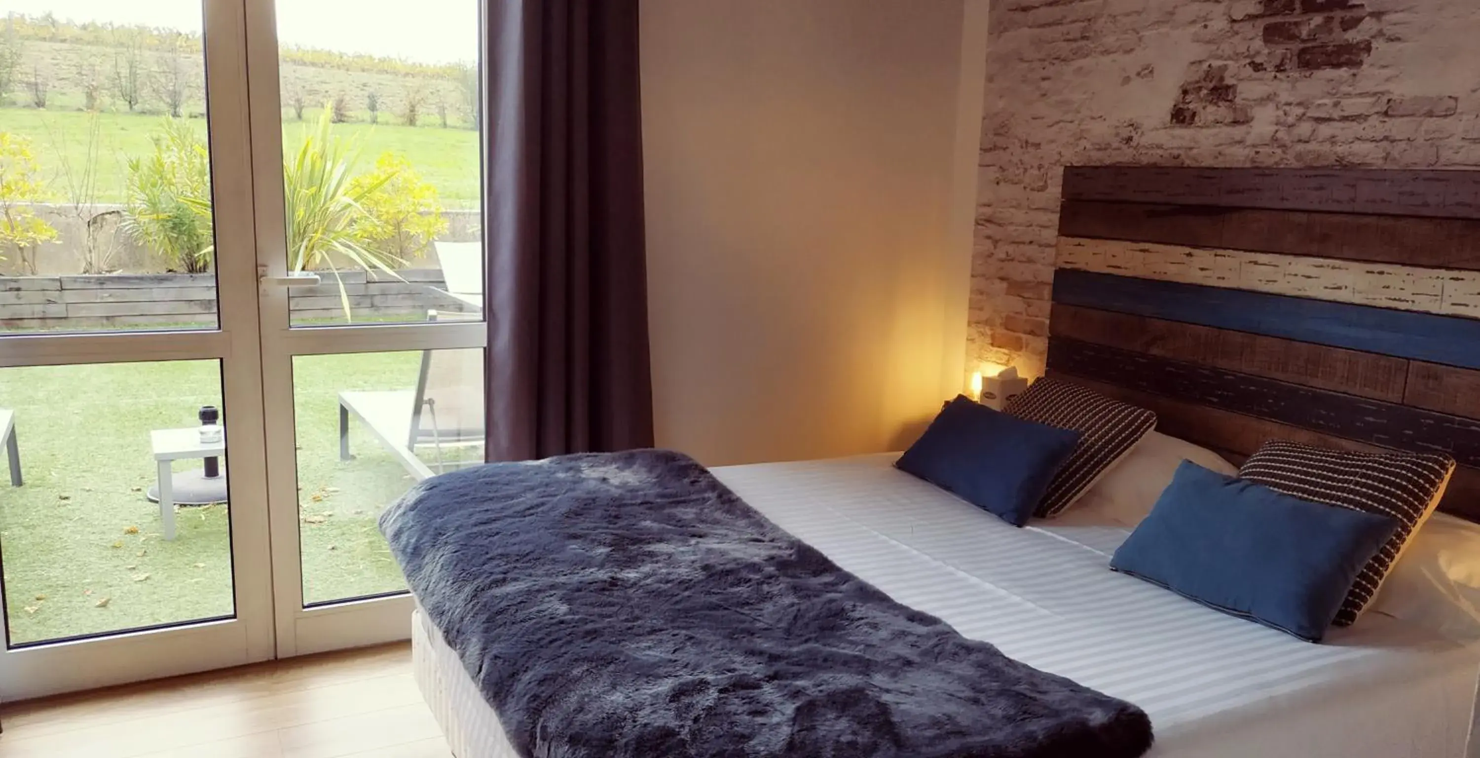 Bed in Pey La Tour - Logis Hôtels & Restaurant Bed in Pey La Tour - Logis Hôtels & Restaurant