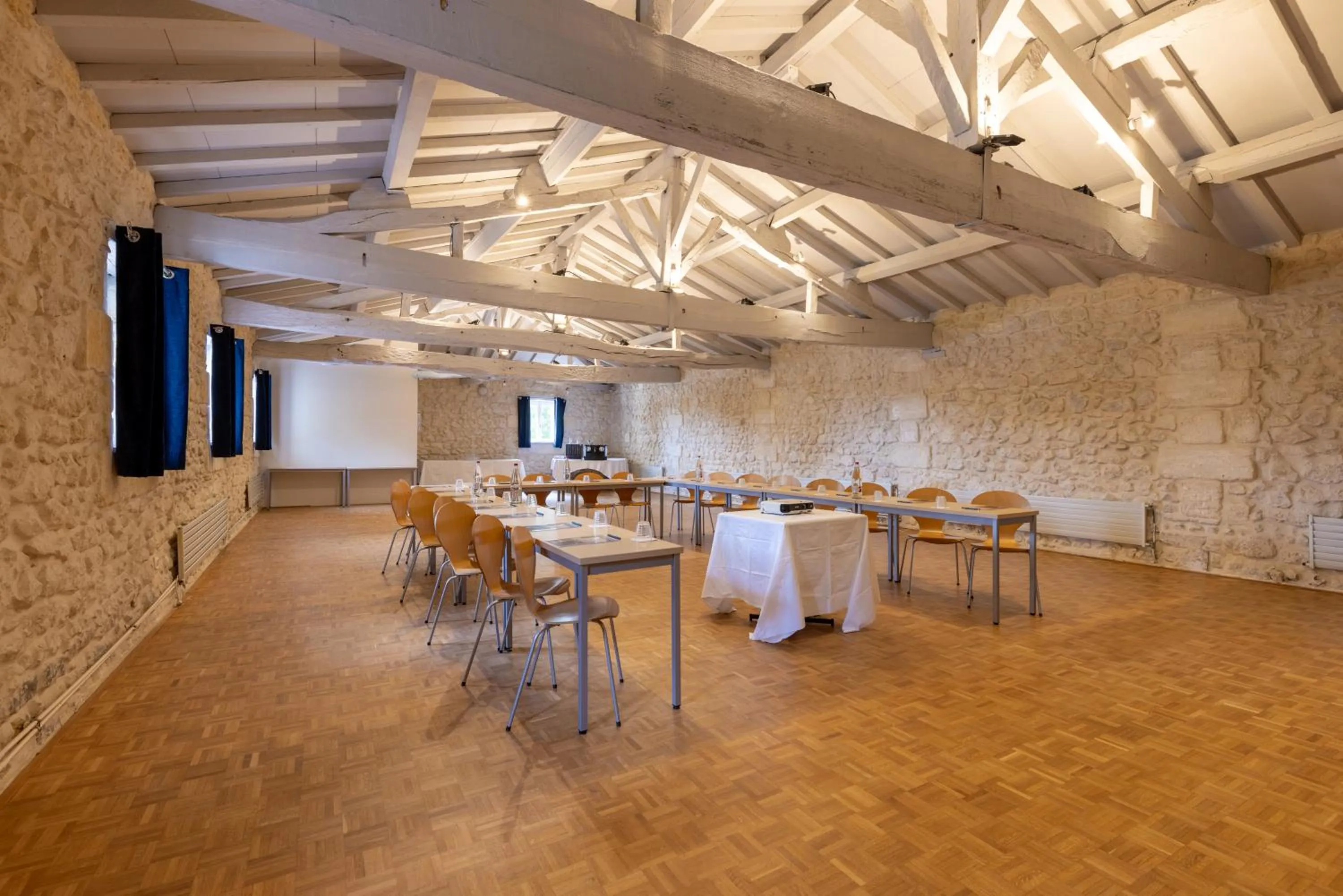 Meeting/conference room in Pey La Tour - Logis Hôtels & Restaurant