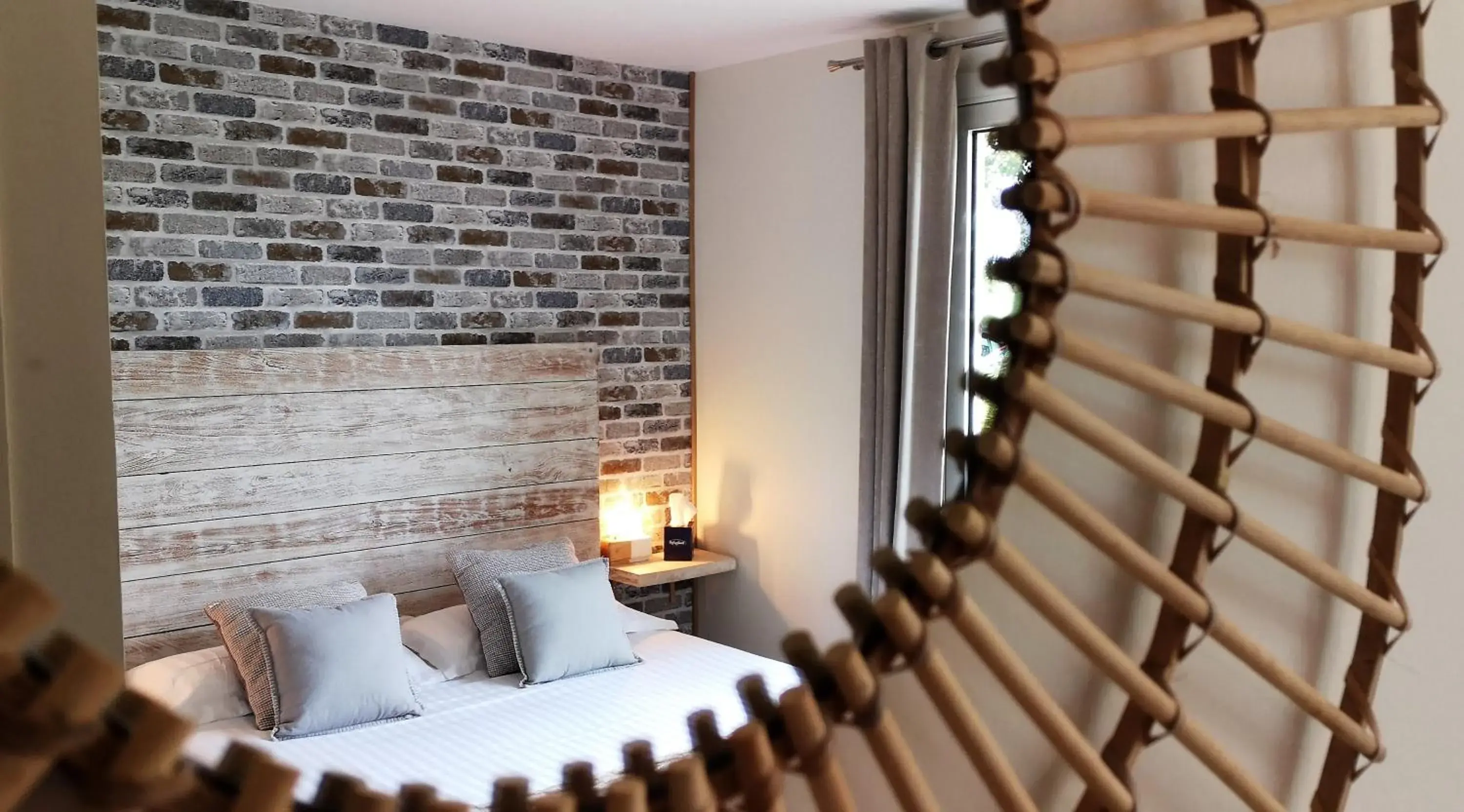 Bedroom, Bed in Pey La Tour - Logis Hôtels & Restaurant Bedroom, Bed in Pey La Tour - Logis Hôtels & Restaurant