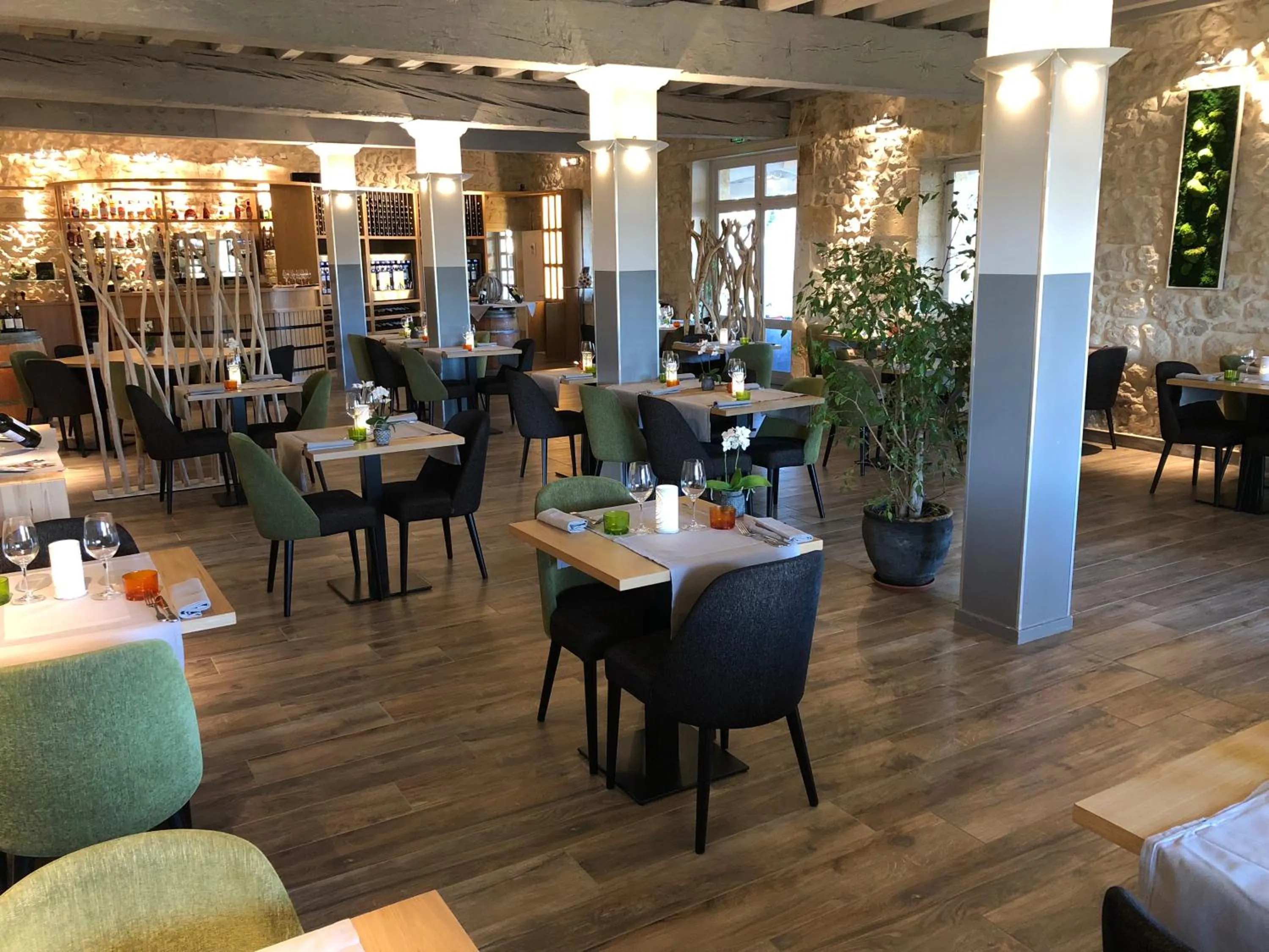 Restaurant/places to eat in Pey La Tour - Logis Hôtels & Restaurant