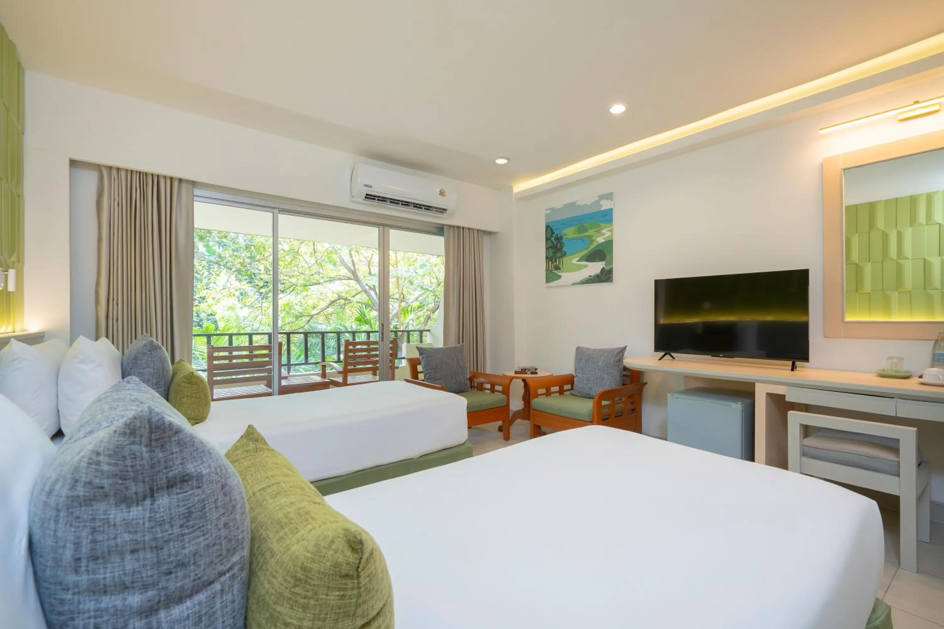 Bed in The Green Park Resort