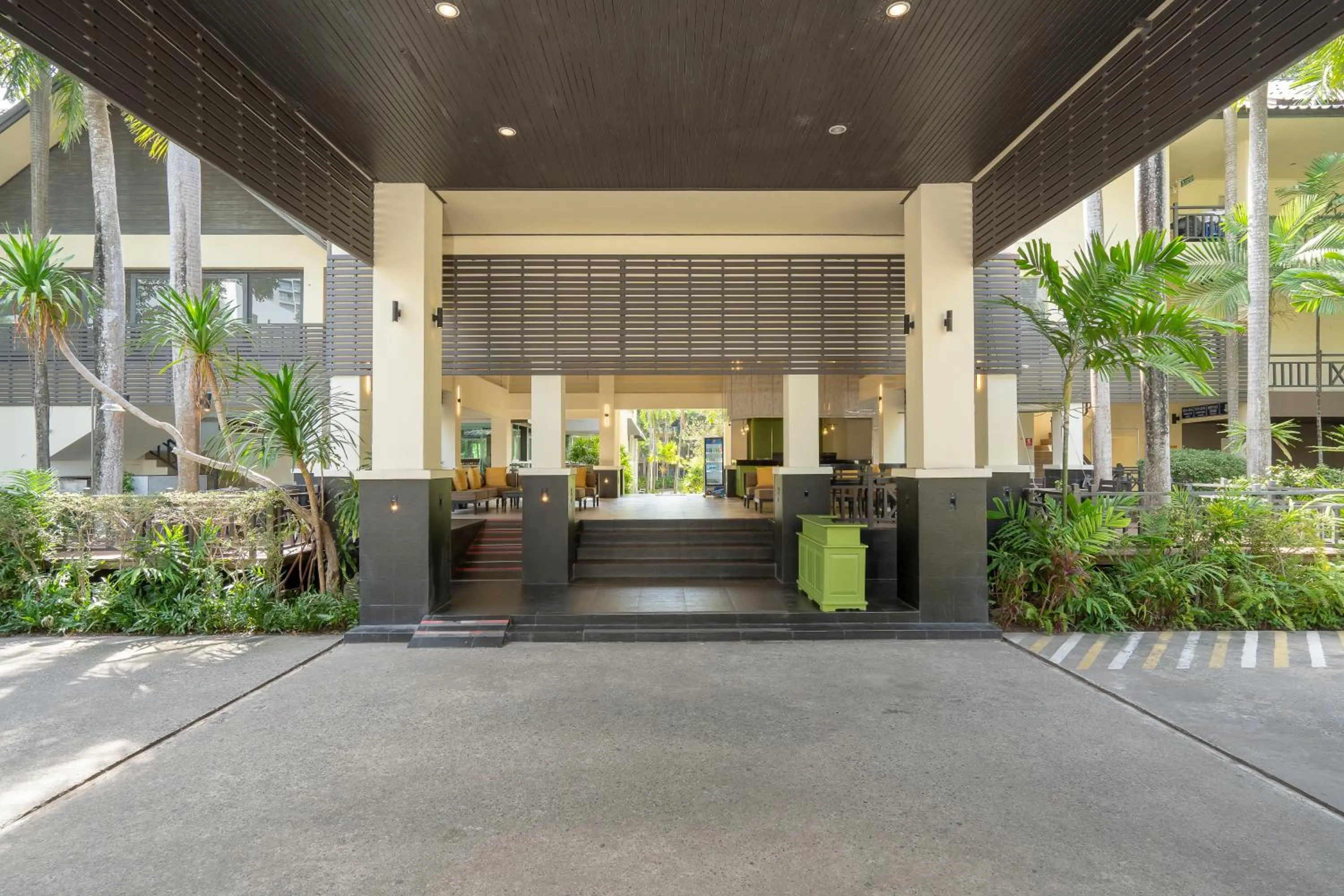 Lobby or reception in The Green Park Resort