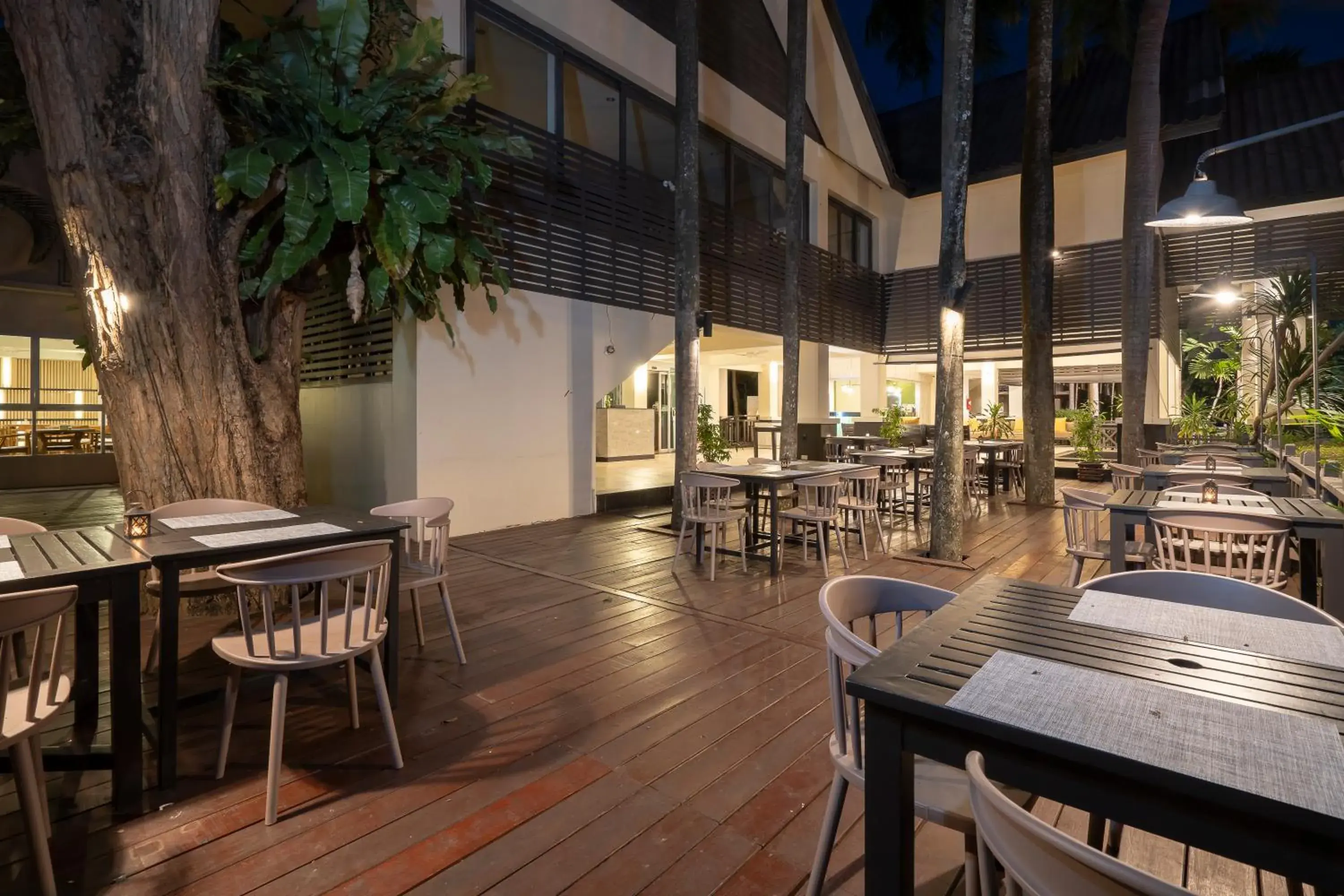 Restaurant/places to eat in The Green Park Resort Restaurant/places to eat in The Green Park Resort