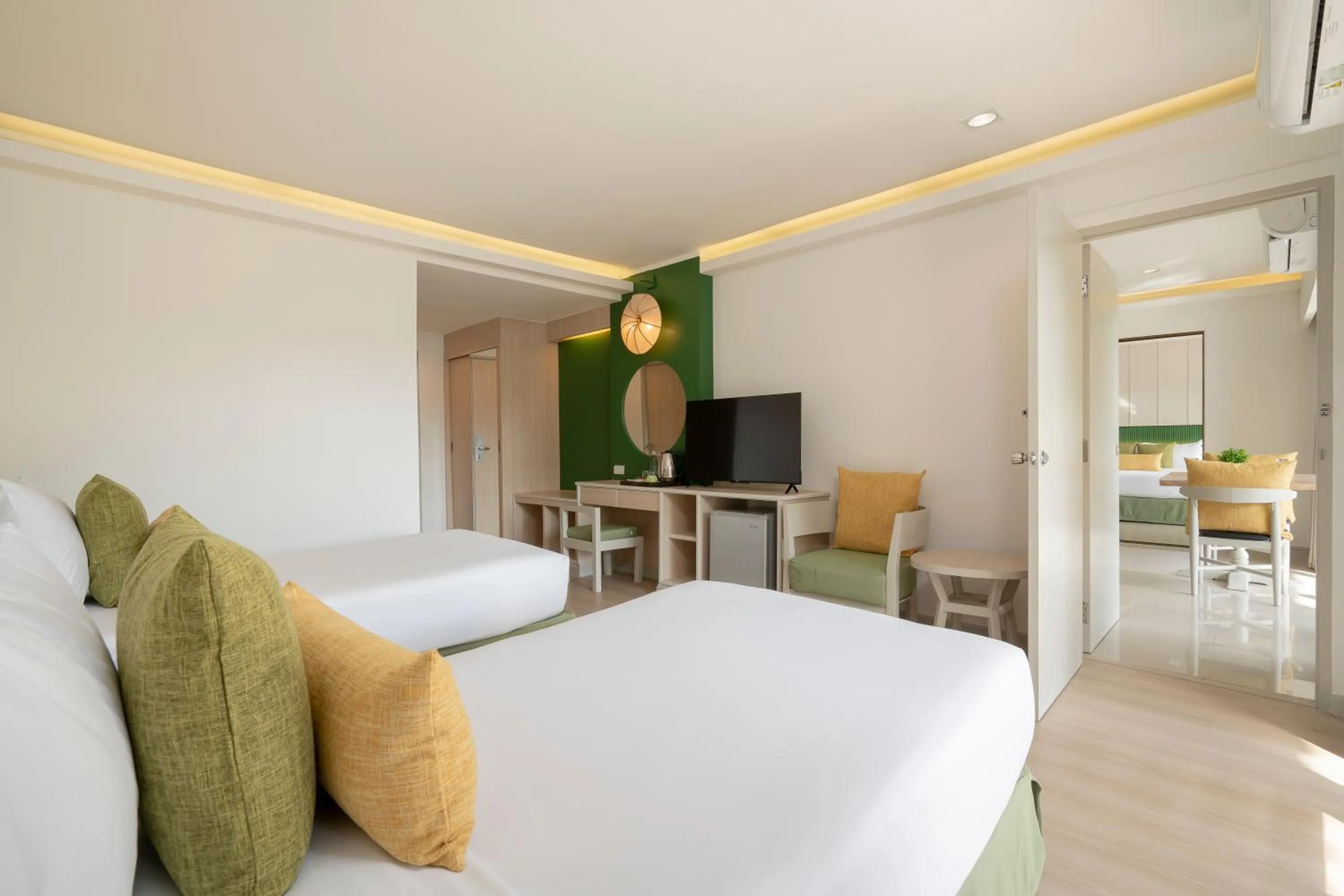 Bed in The Green Park Resort