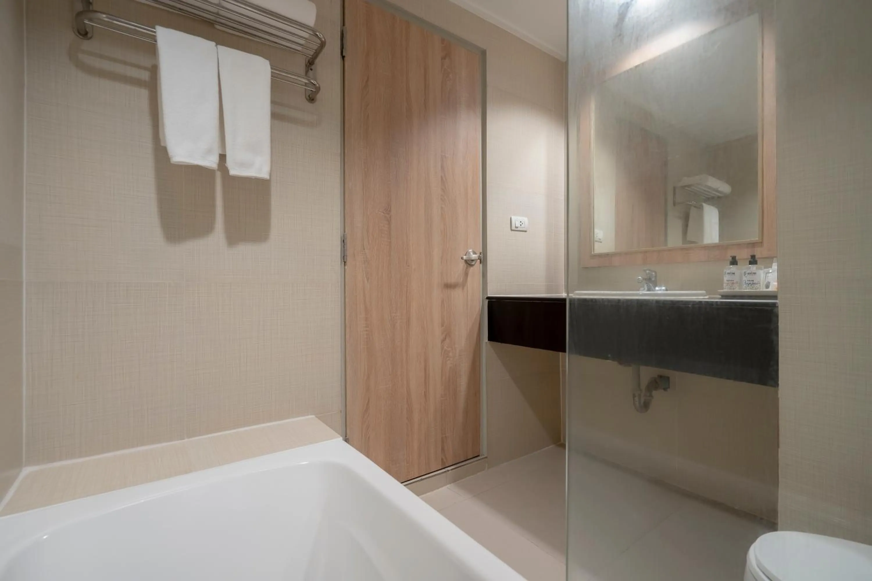 The Green Park Resort