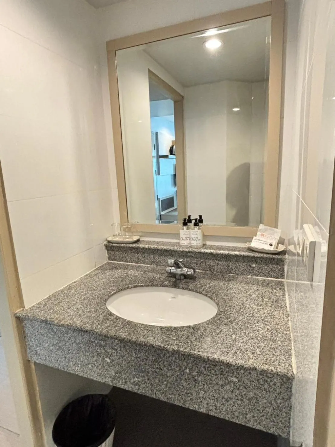 Bathroom in Sunshine Vista Hotel