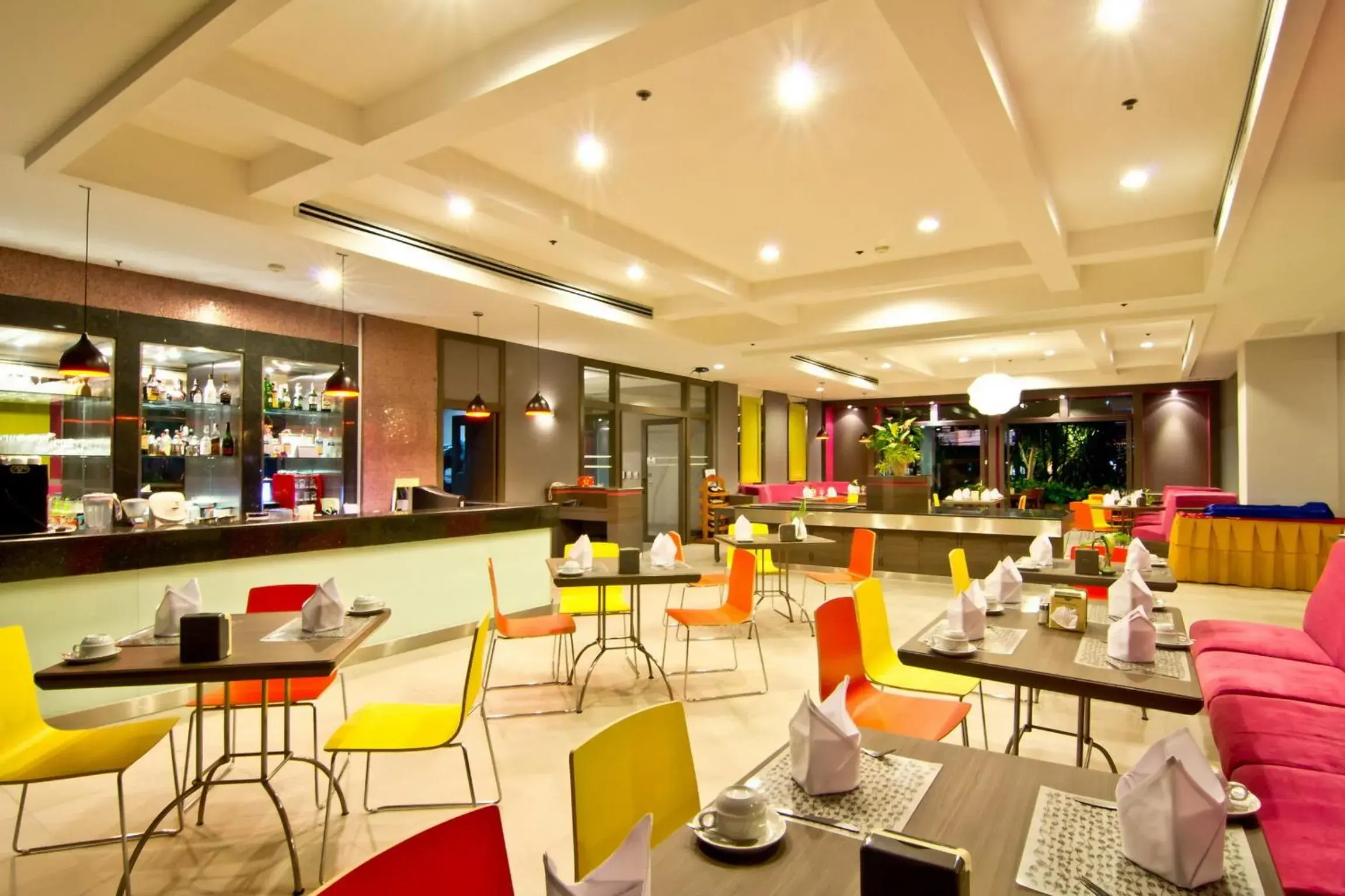 Restaurant/places to eat in Sunshine Vista Hotel Restaurant/places to eat in Sunshine Vista Hotel