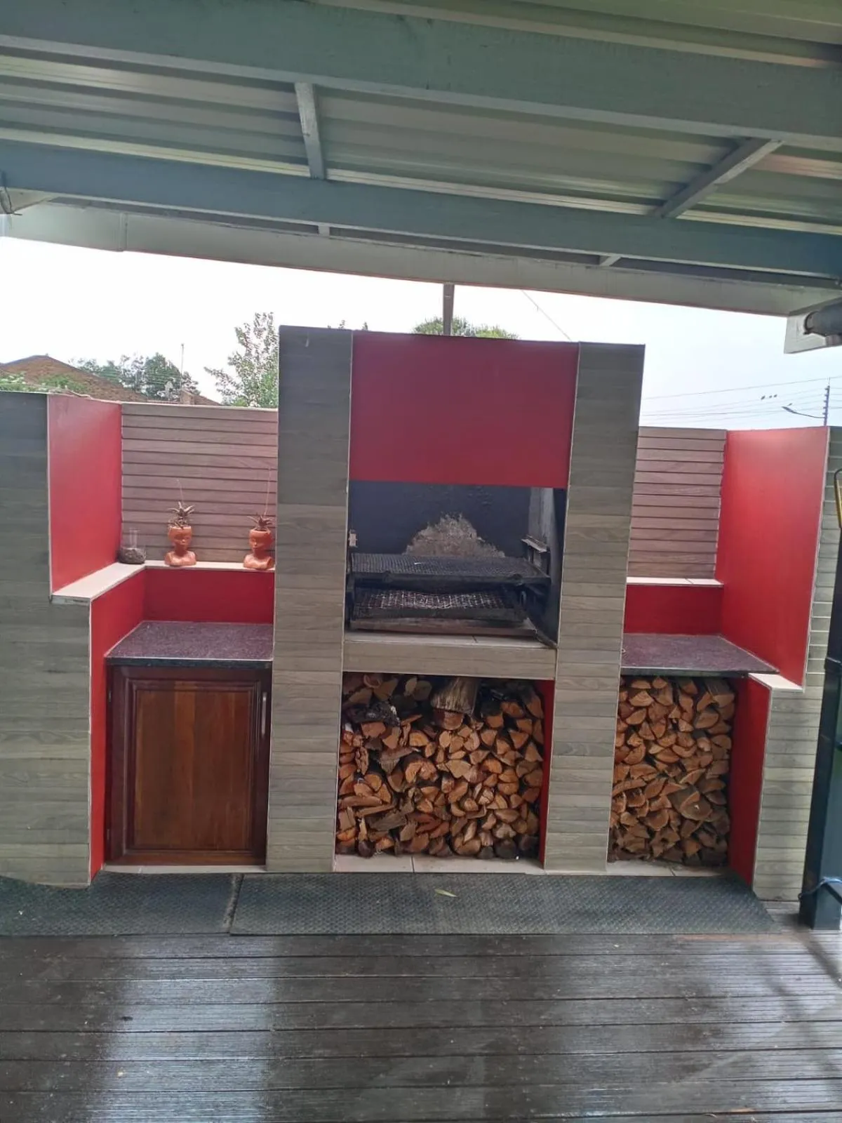 Property building in Bri-Shel Manor B&B