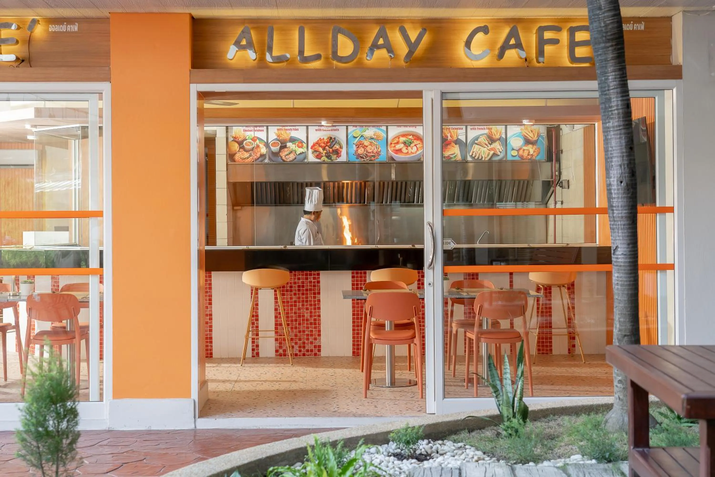 Restaurant/places to eat in Sunshine Hotel & Residences