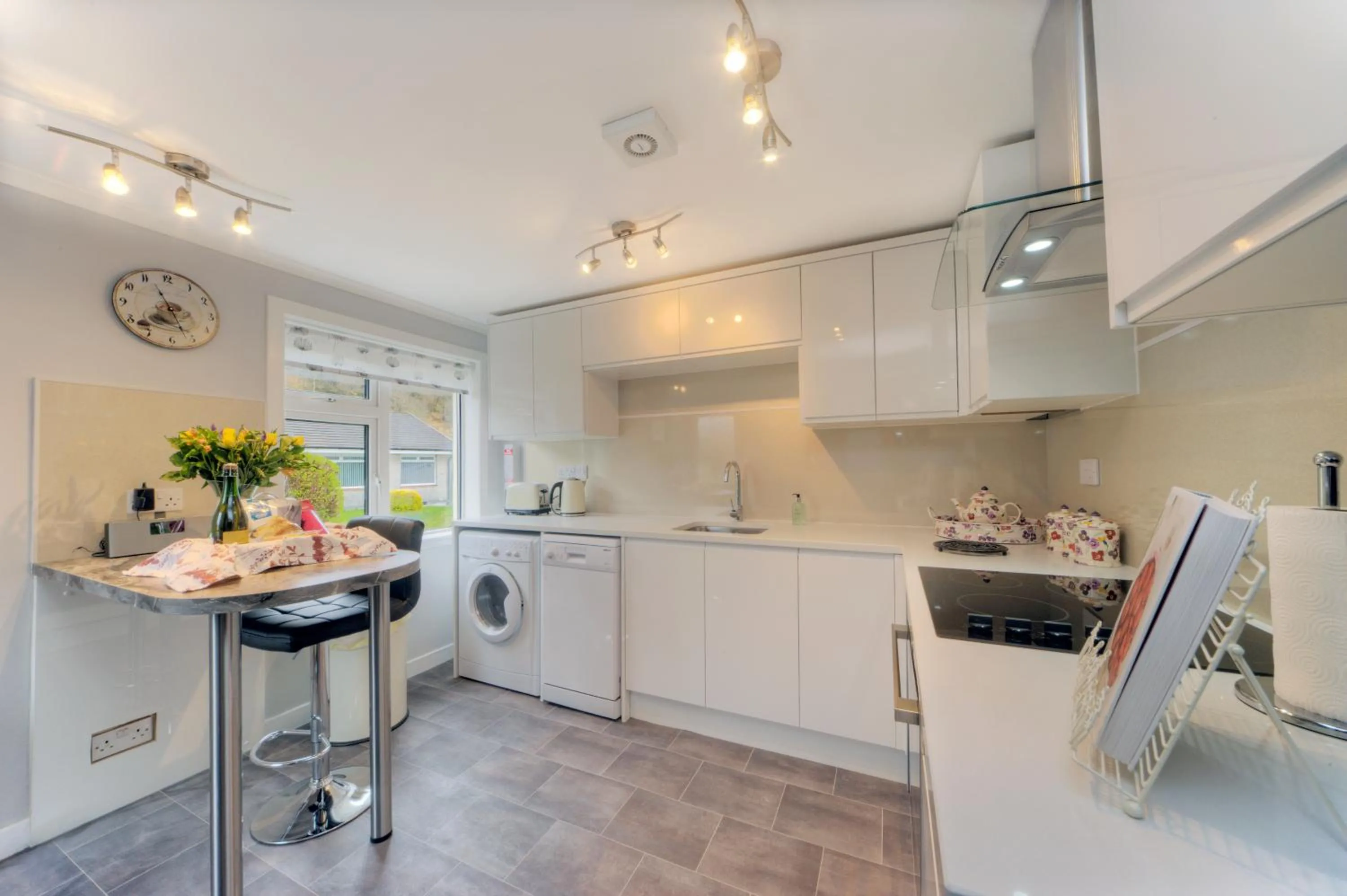Kitchen or kitchenette in Katie's Flat