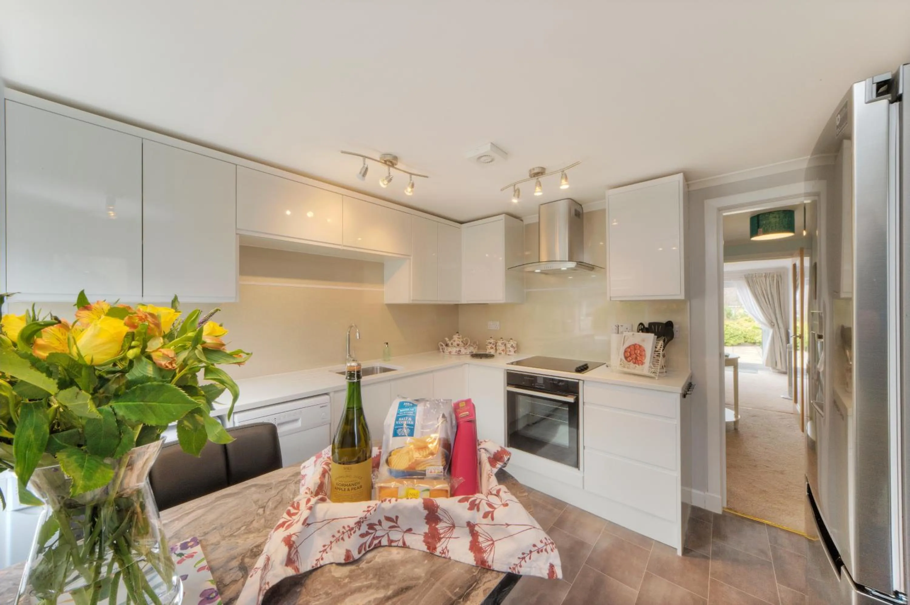 Kitchen or kitchenette in Katie's Flat