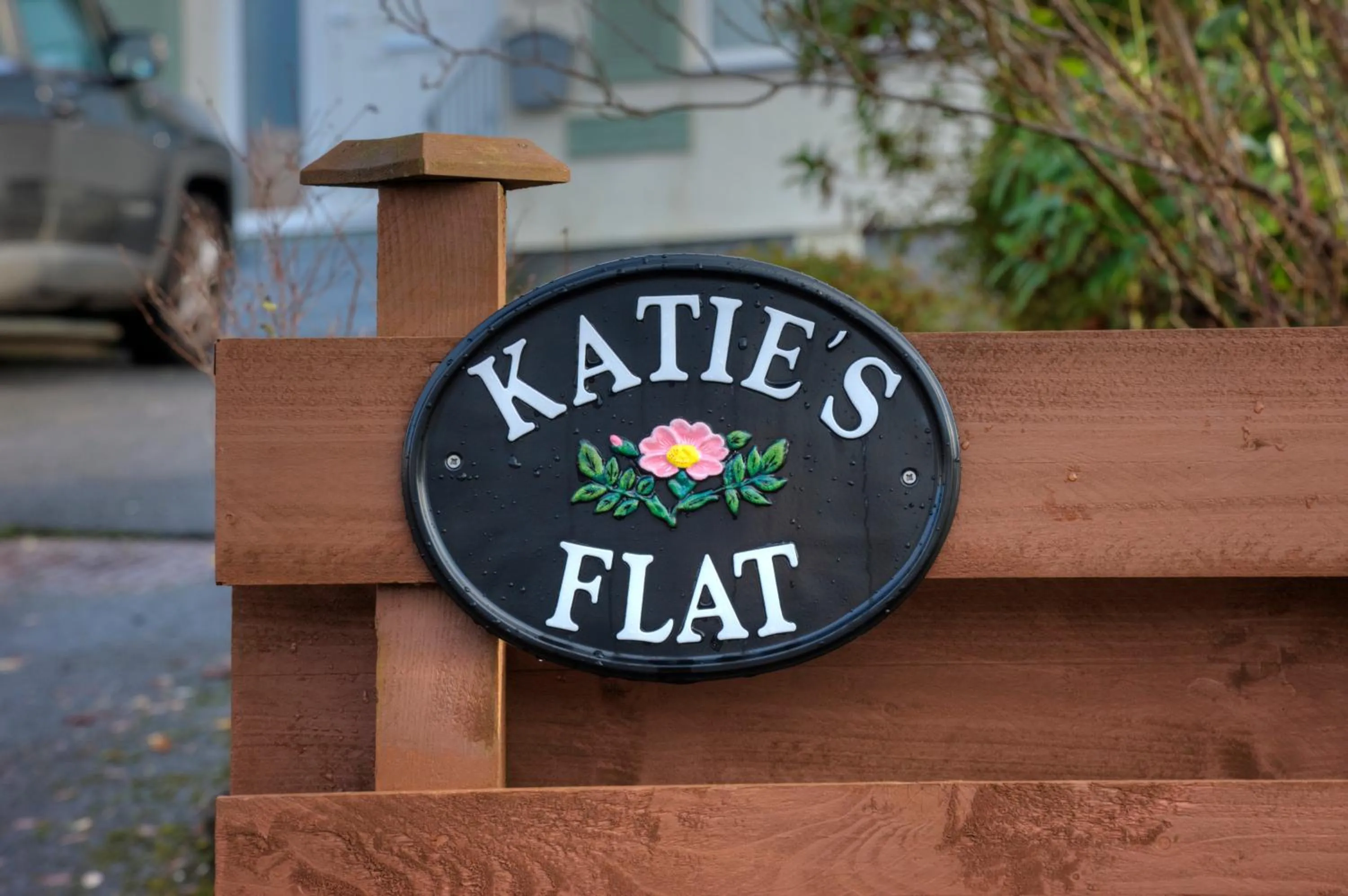 Facade/entrance in Katie's Flat