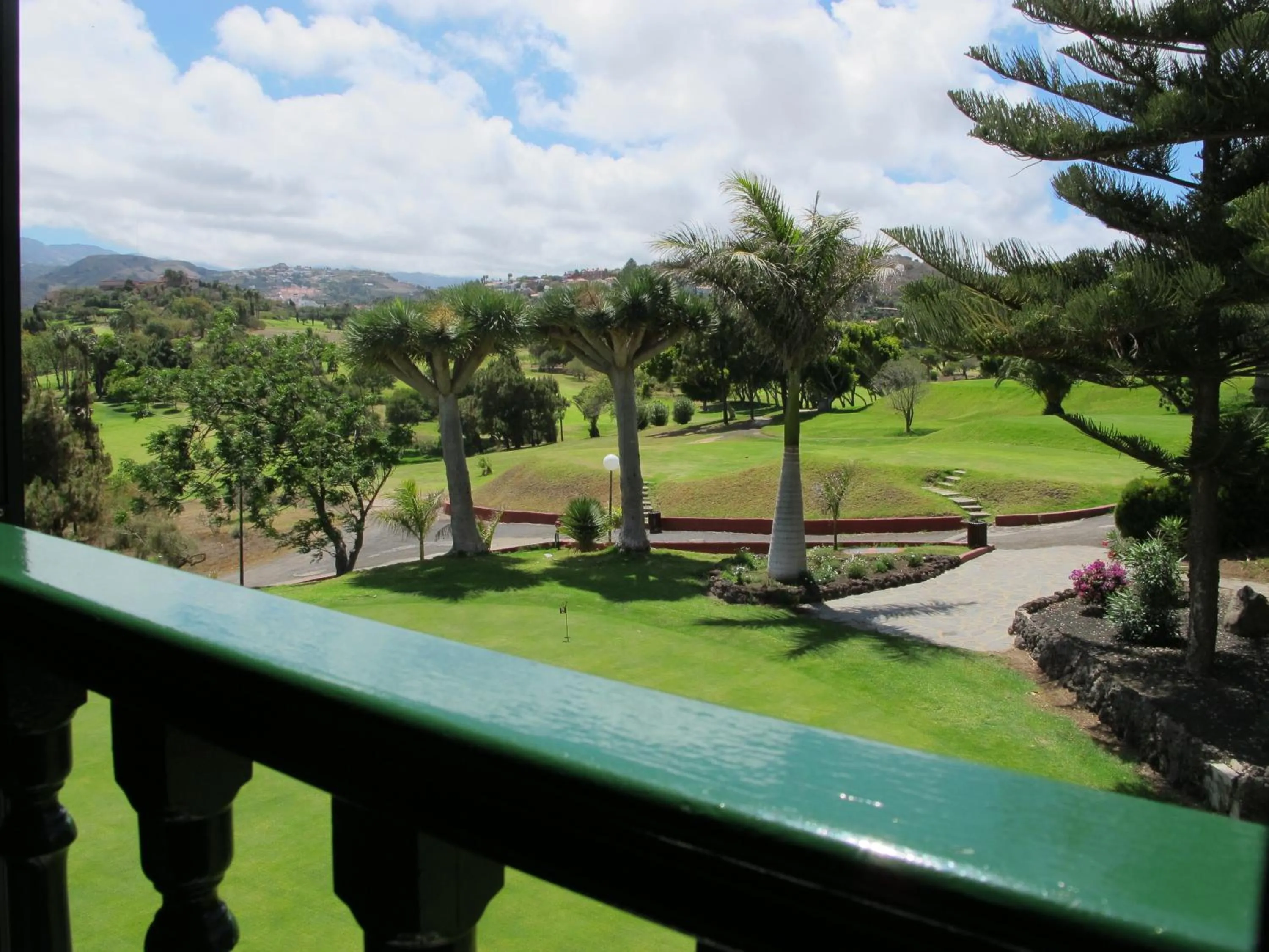 Garden in Bandama Golf Hotel by Airnest