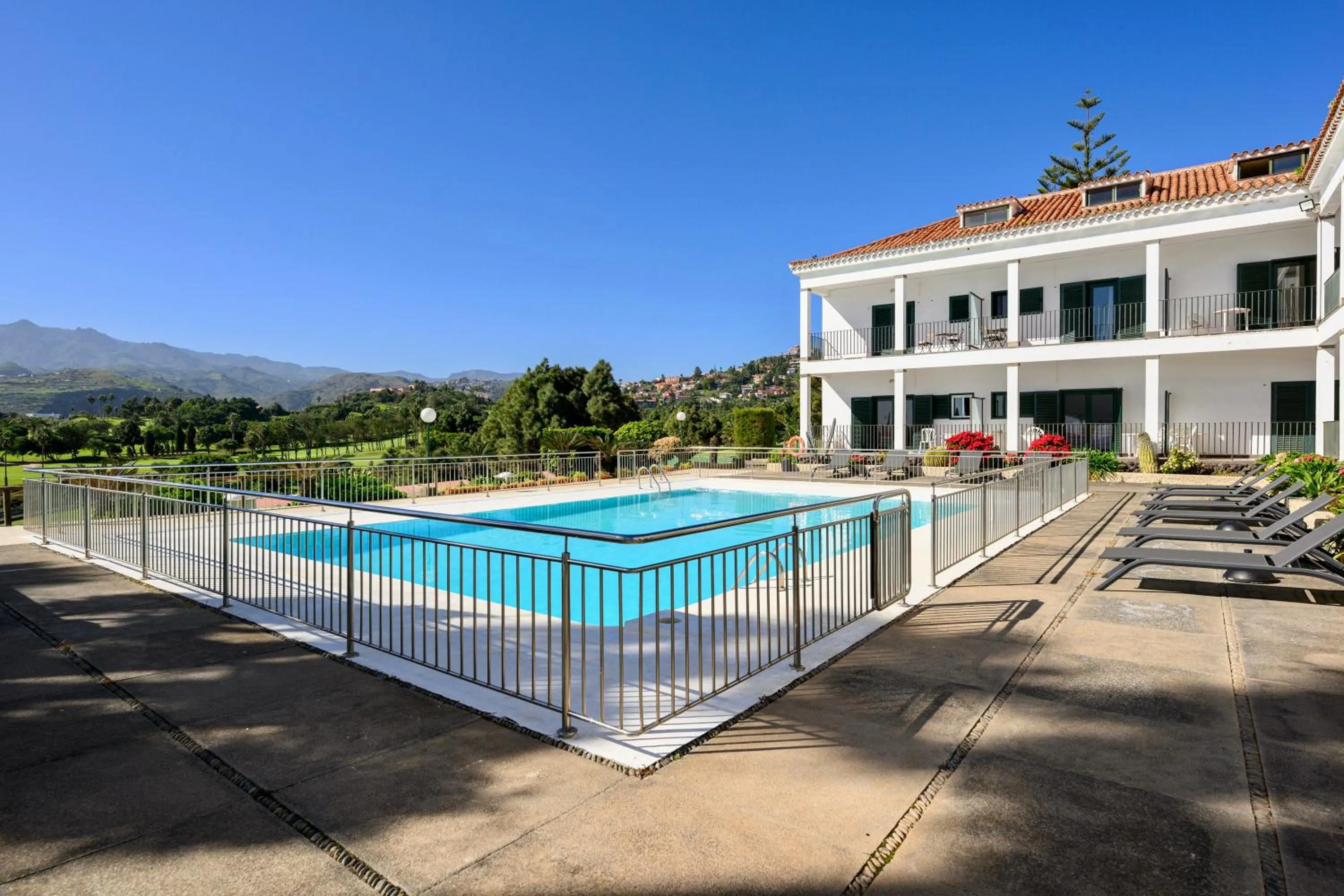 Natural landscape in Bandama Golf Hotel by Airnest