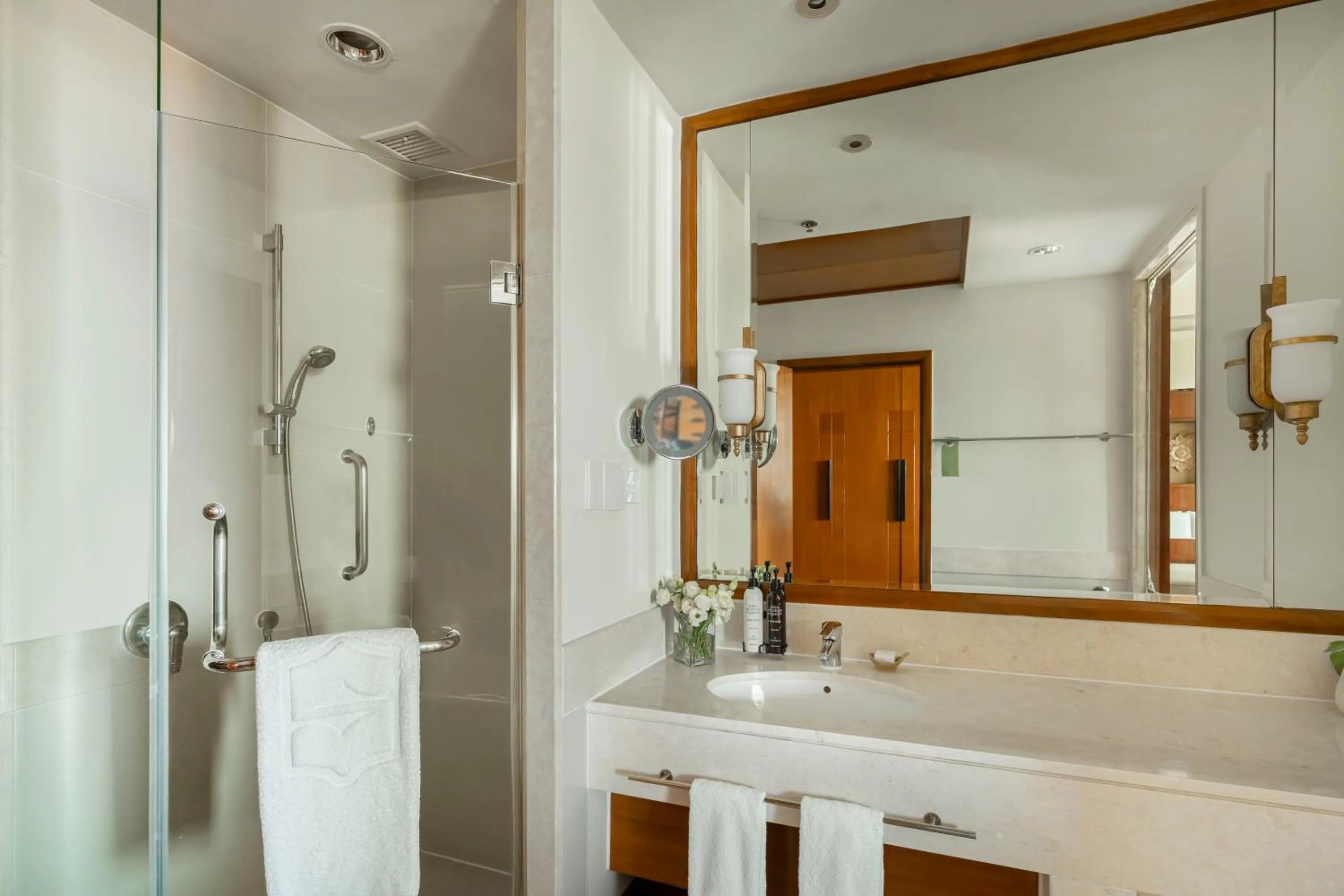 Bathroom in Shangri-La Chiang Mai