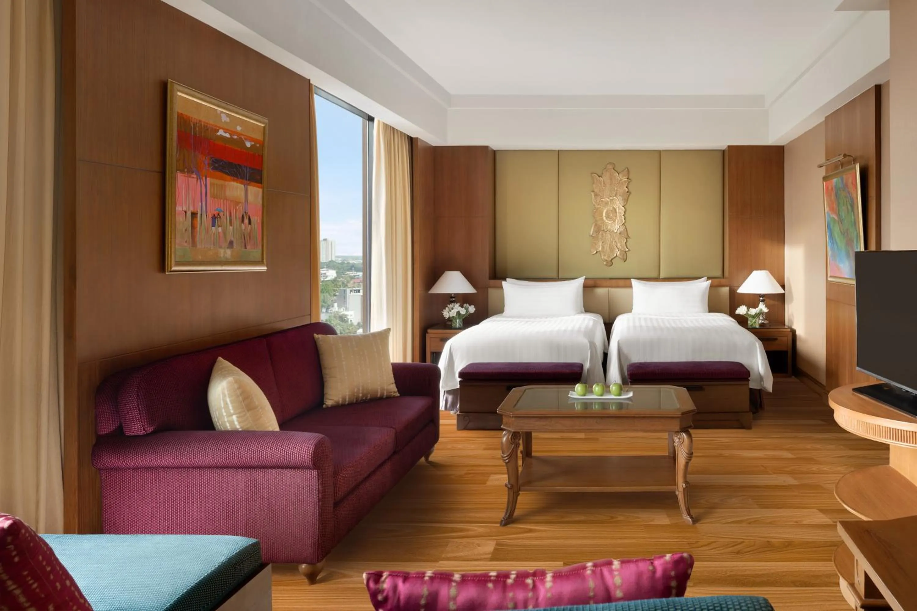 Bed in Shangri-La Chiang Mai