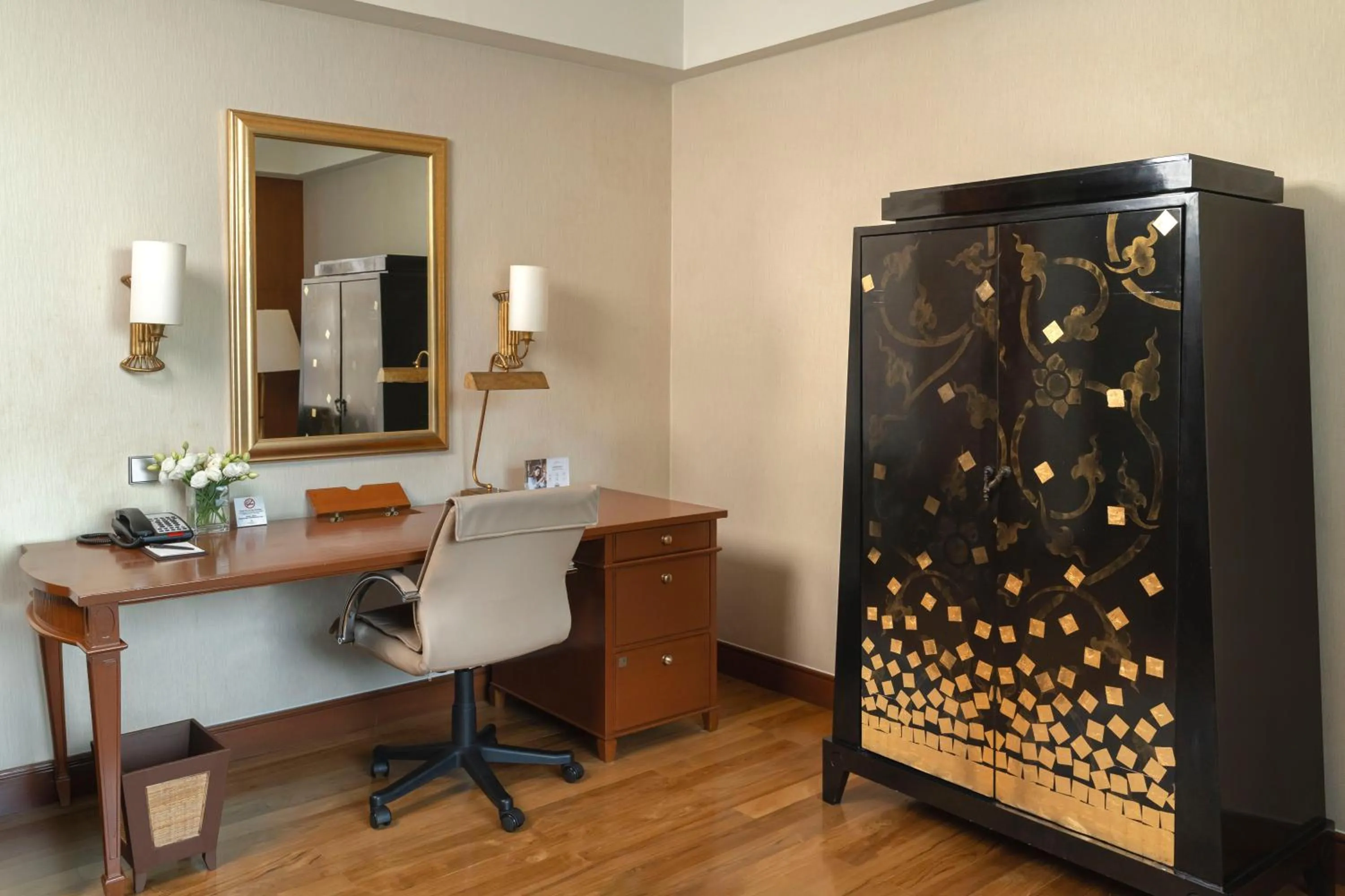 furniture in Shangri-La Chiang Mai