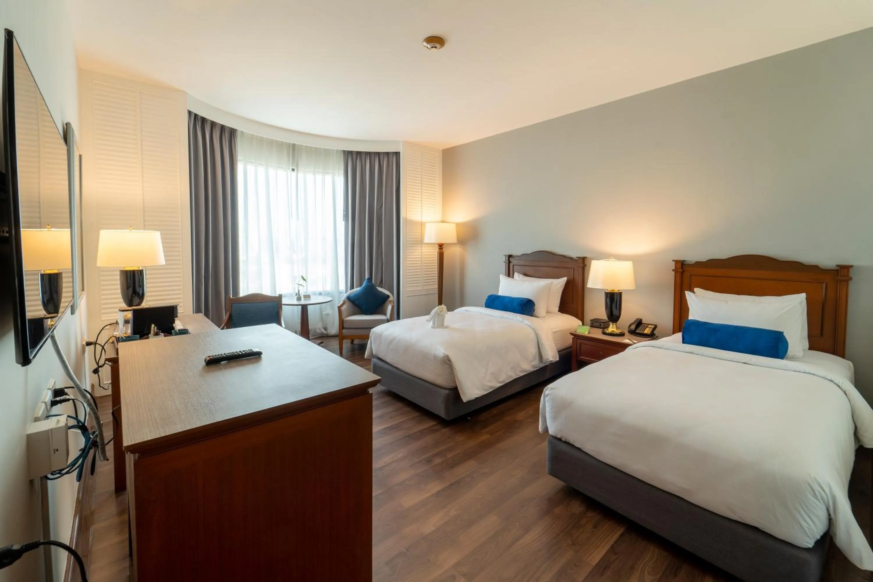 Bed in Century Park Hotel