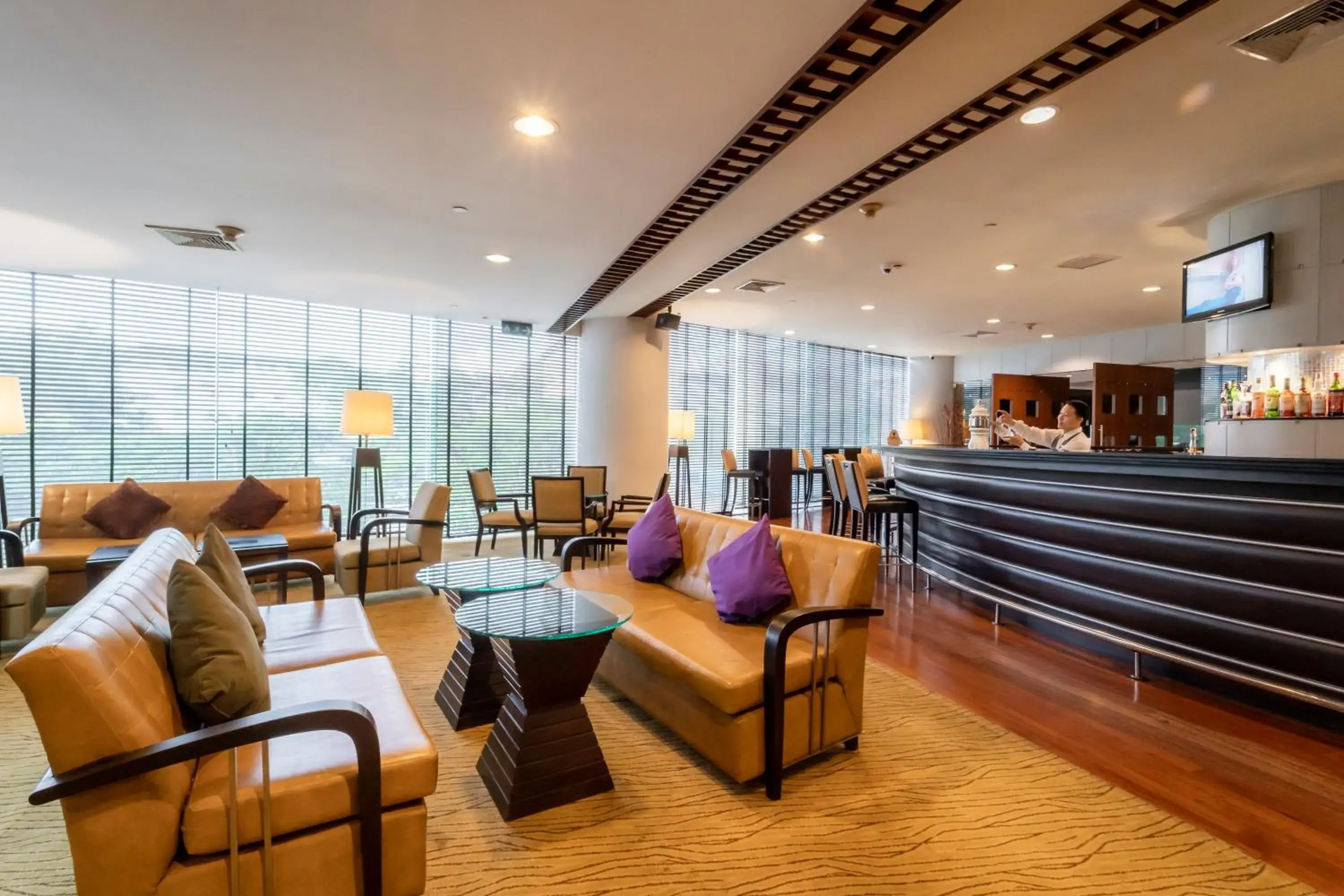 Lounge or bar in Century Park Hotel Lounge or bar in Century Park Hotel