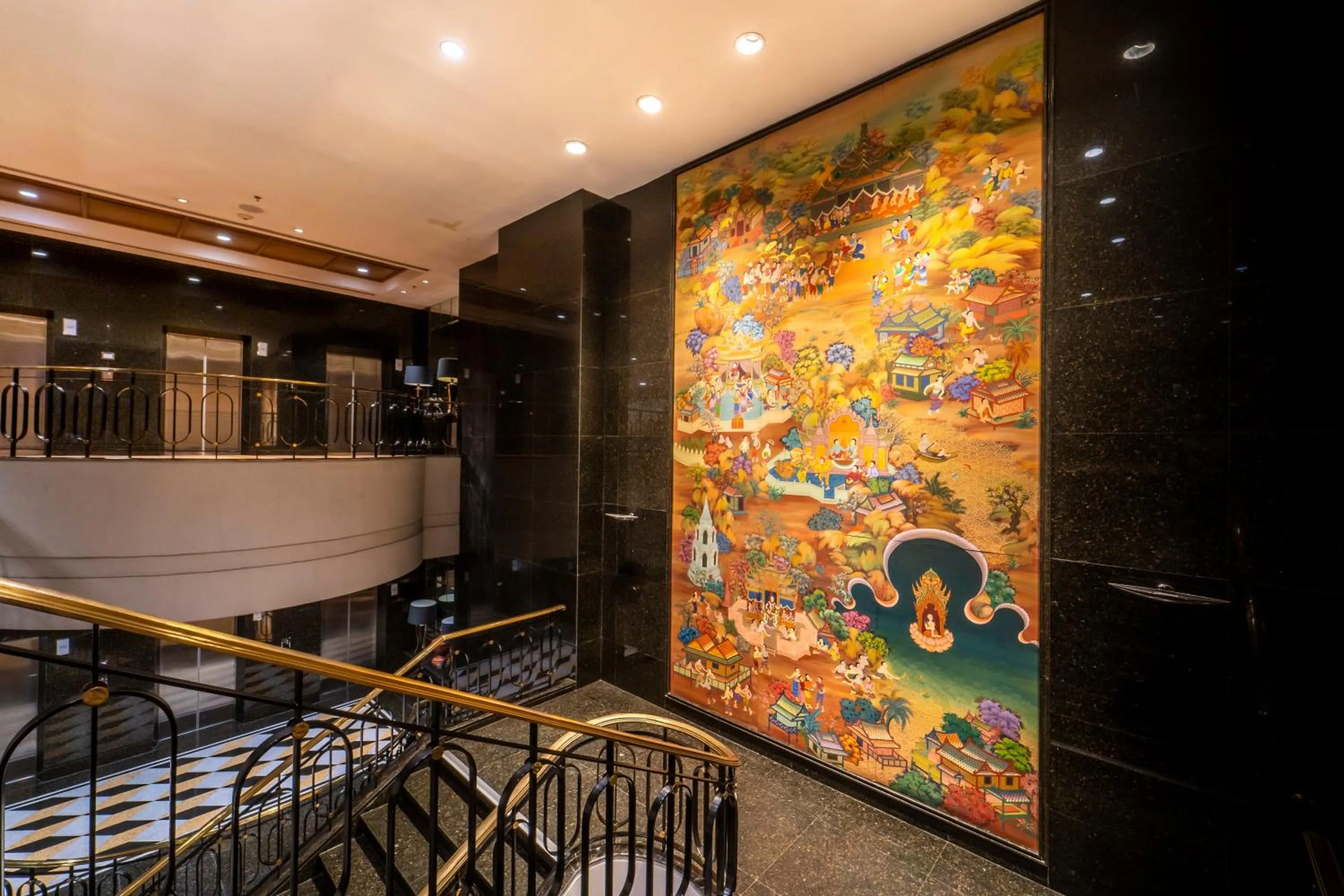 elevator in Century Park Hotel