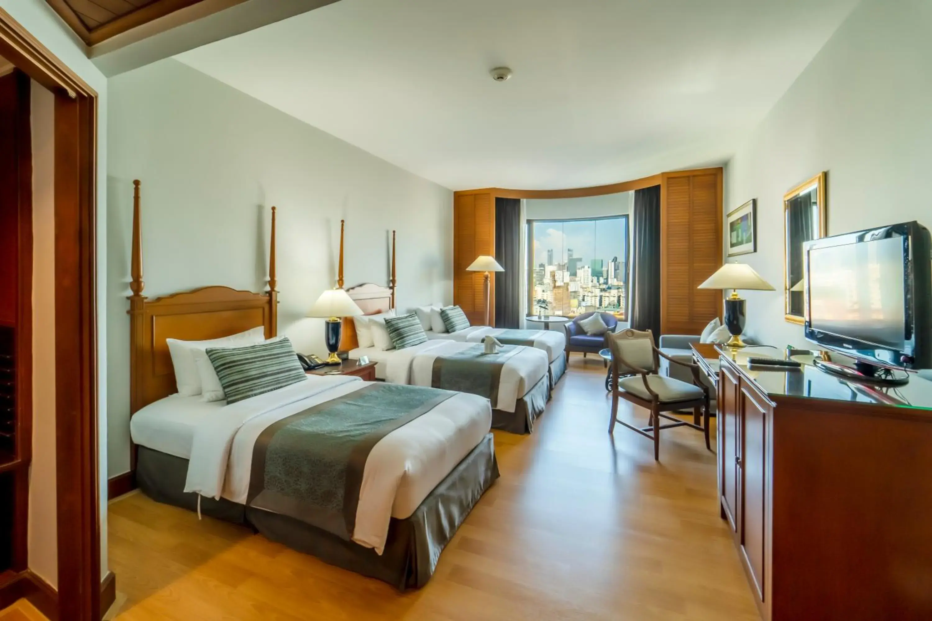 Bed in Century Park Hotel Bed in Century Park Hotel