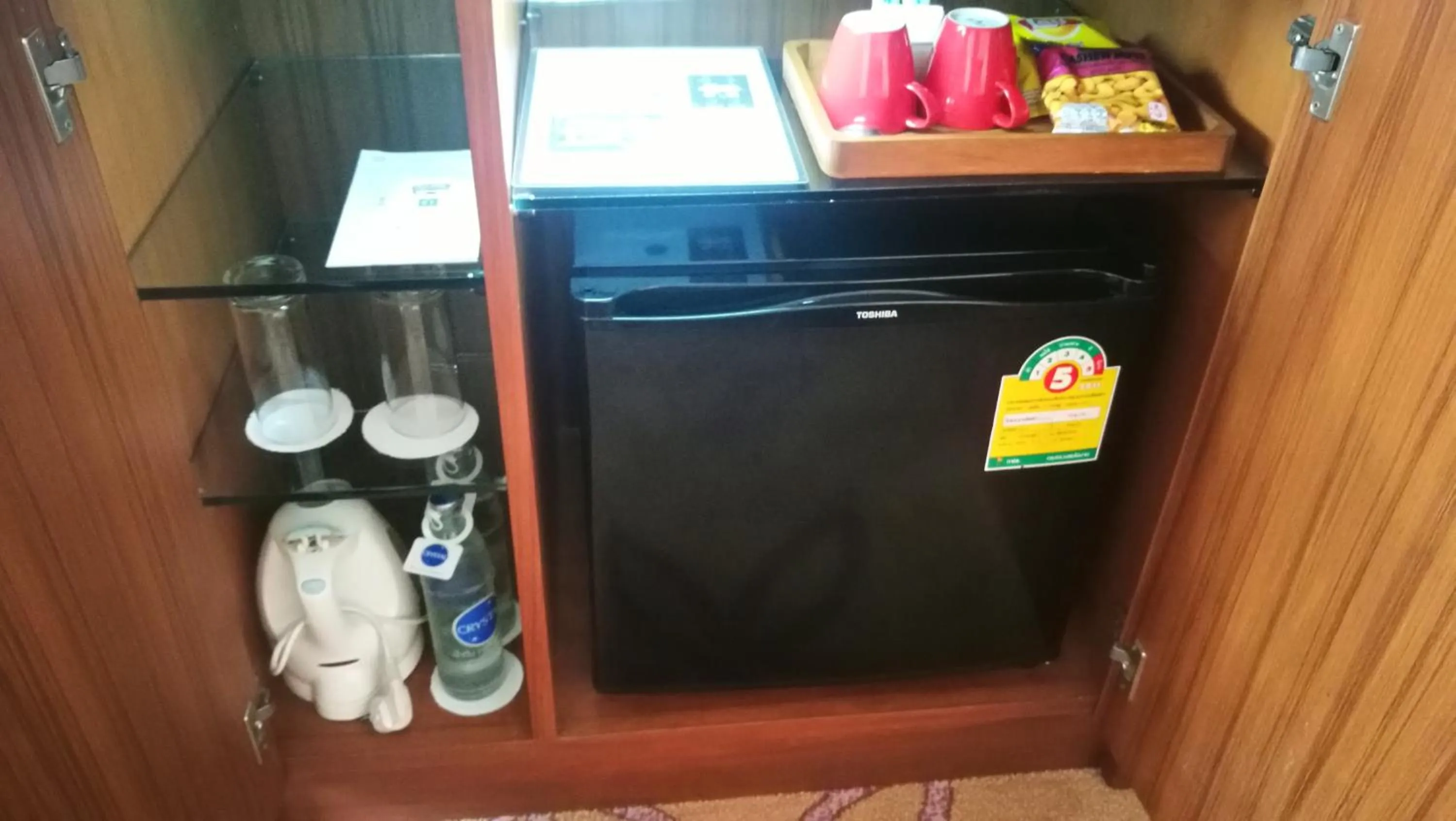 Coffee/tea facilities in Century Park Hotel