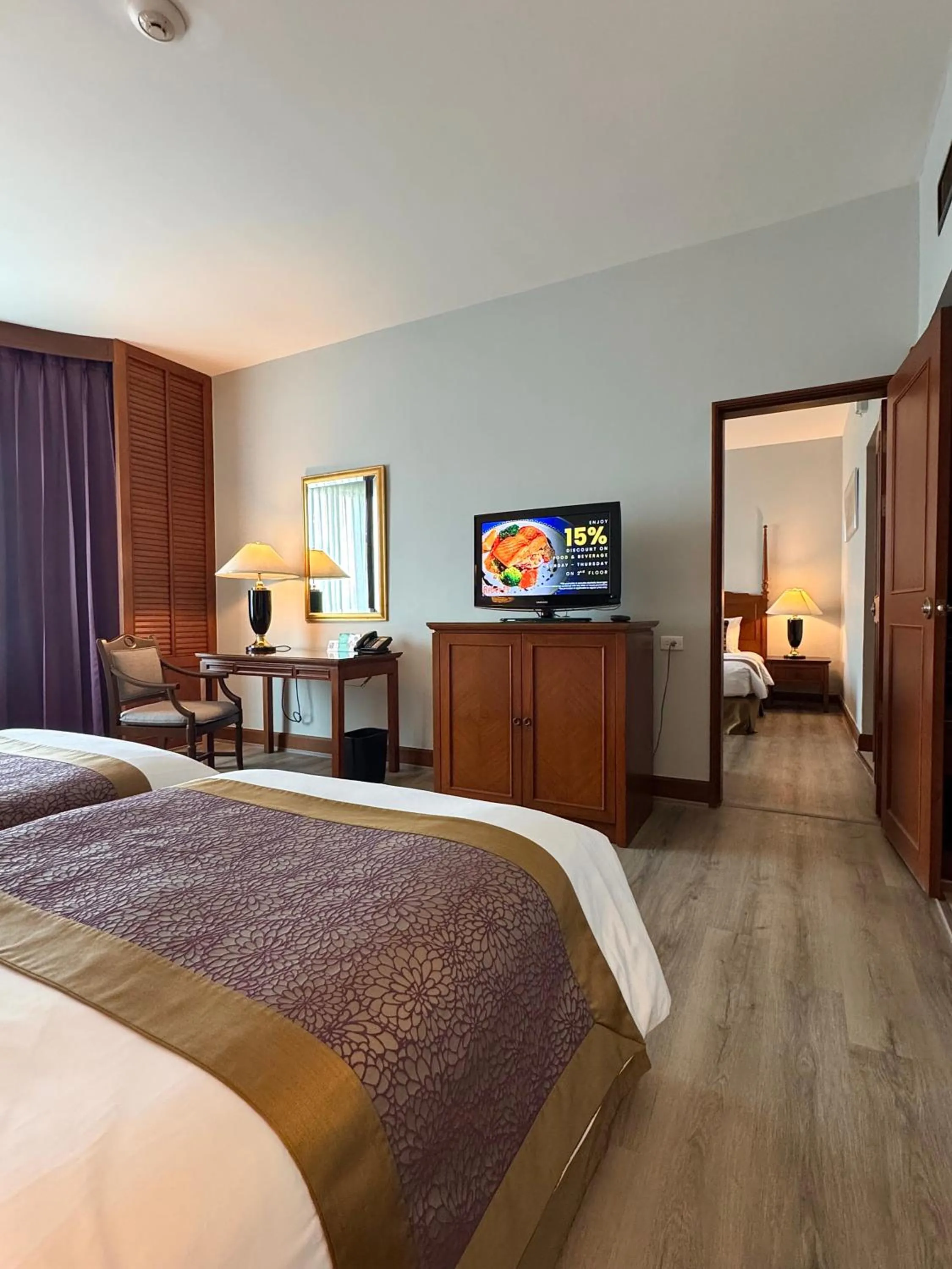 Bed in Century Park Hotel