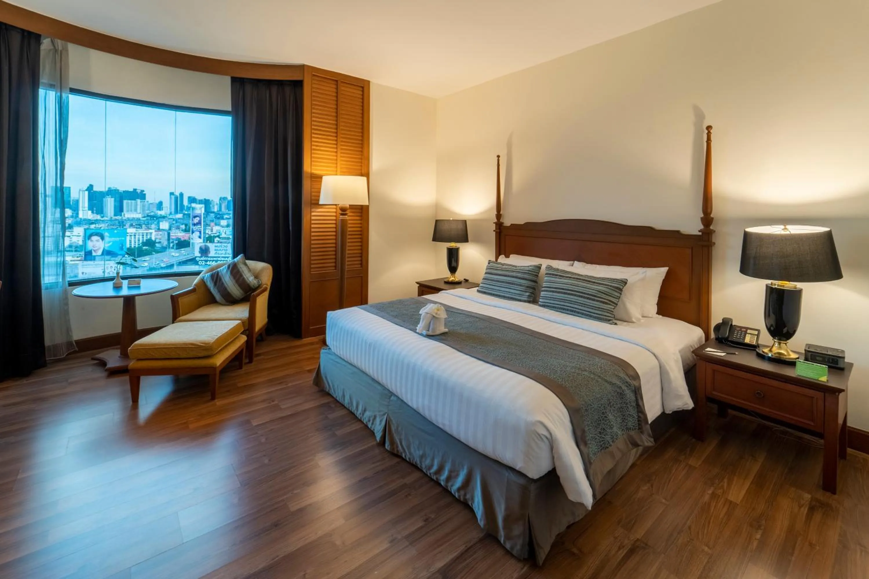 View (from property/room), Bed in Century Park Hotel