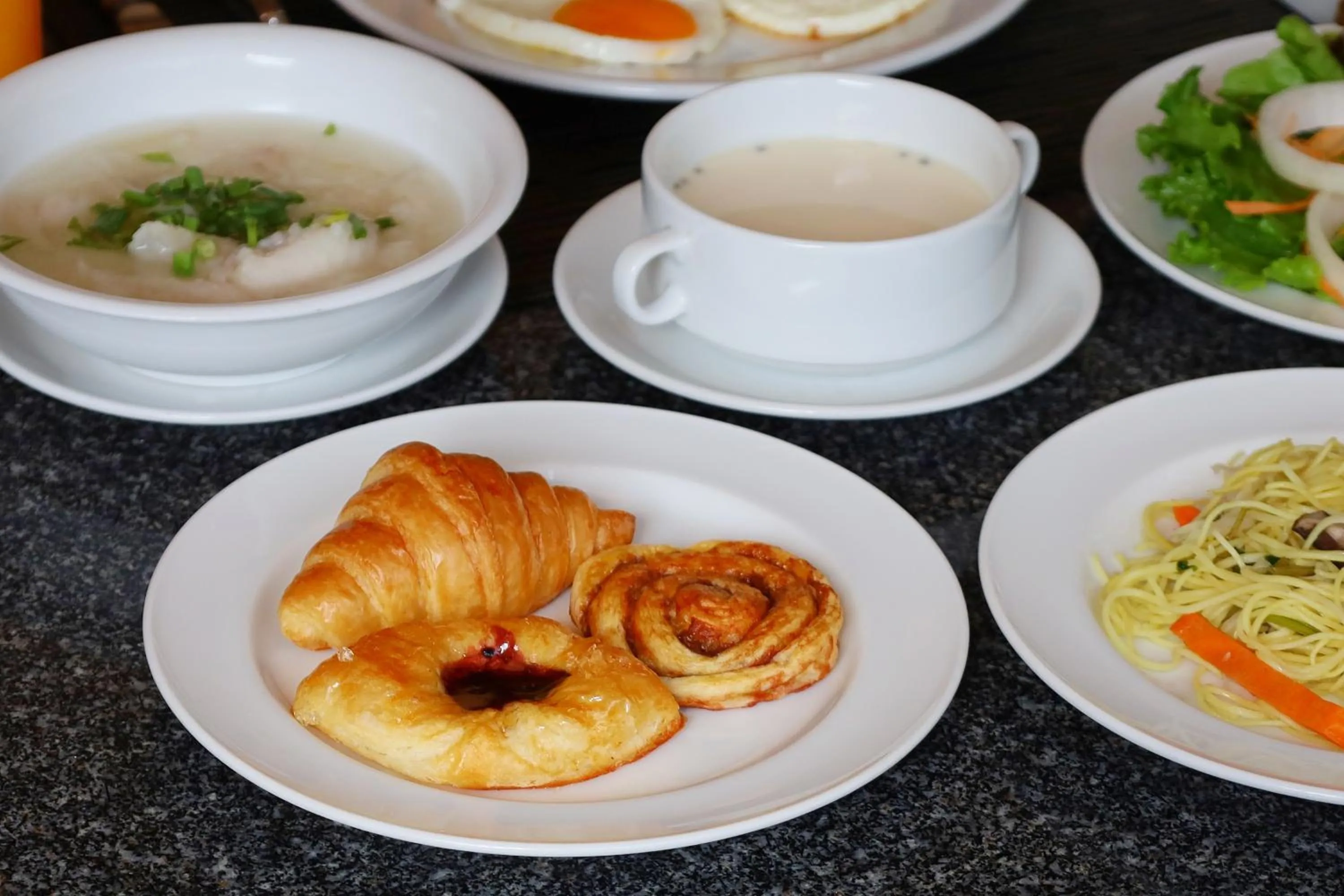 Breakfast in Century Park Hotel