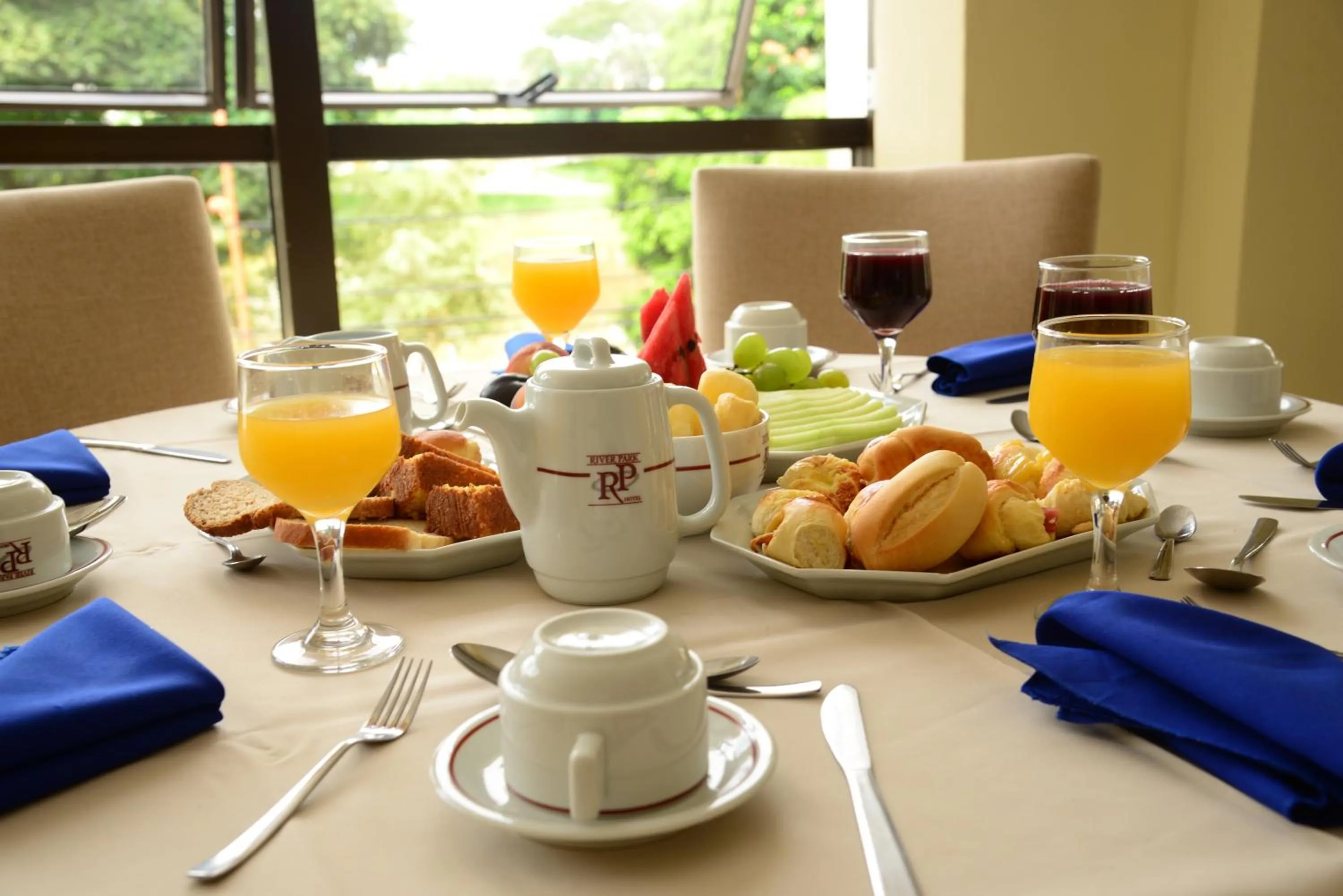 Breakfast in River Park Hotel