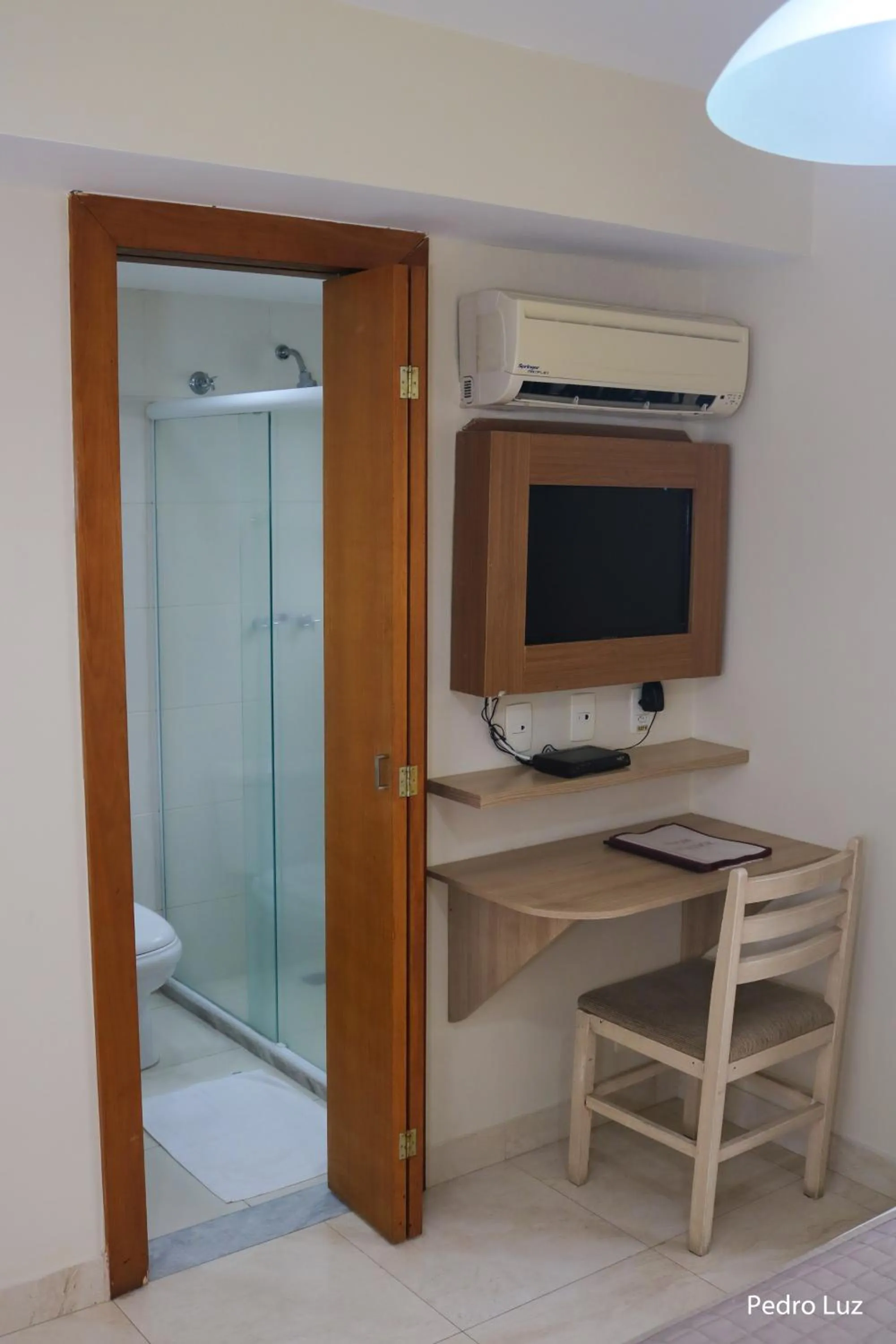 TV and multimedia in River Park Hotel