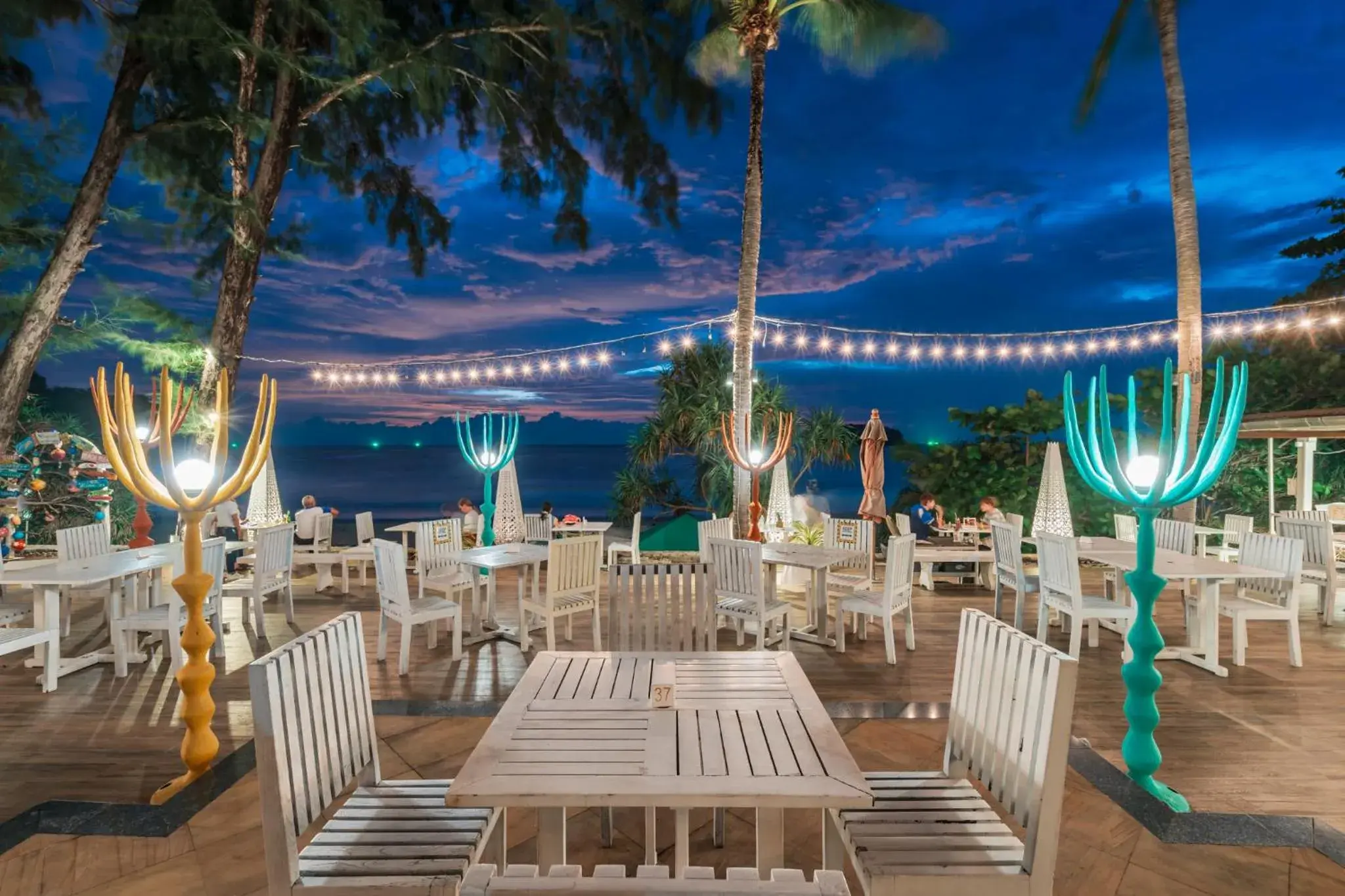 Restaurant/places to eat in Beyond Kata Restaurant/places to eat in Beyond Kata