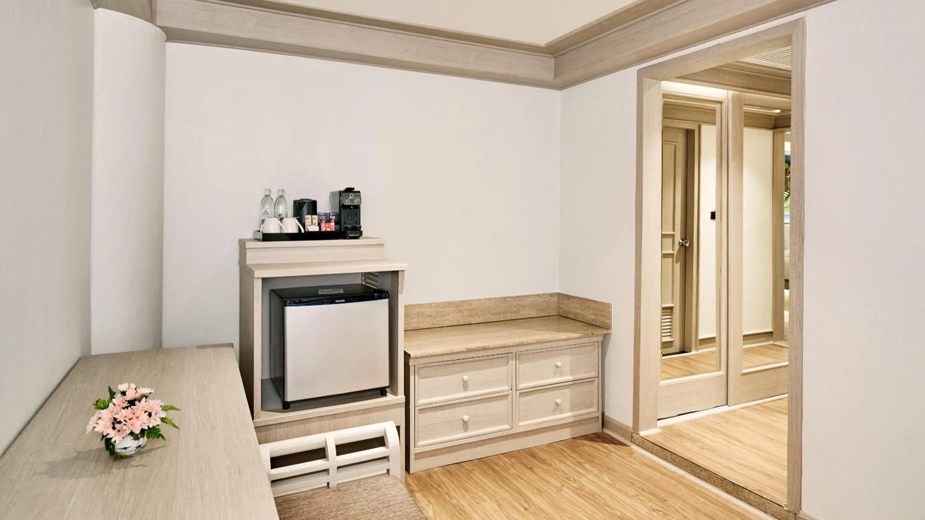 minibar in Beyond Kata