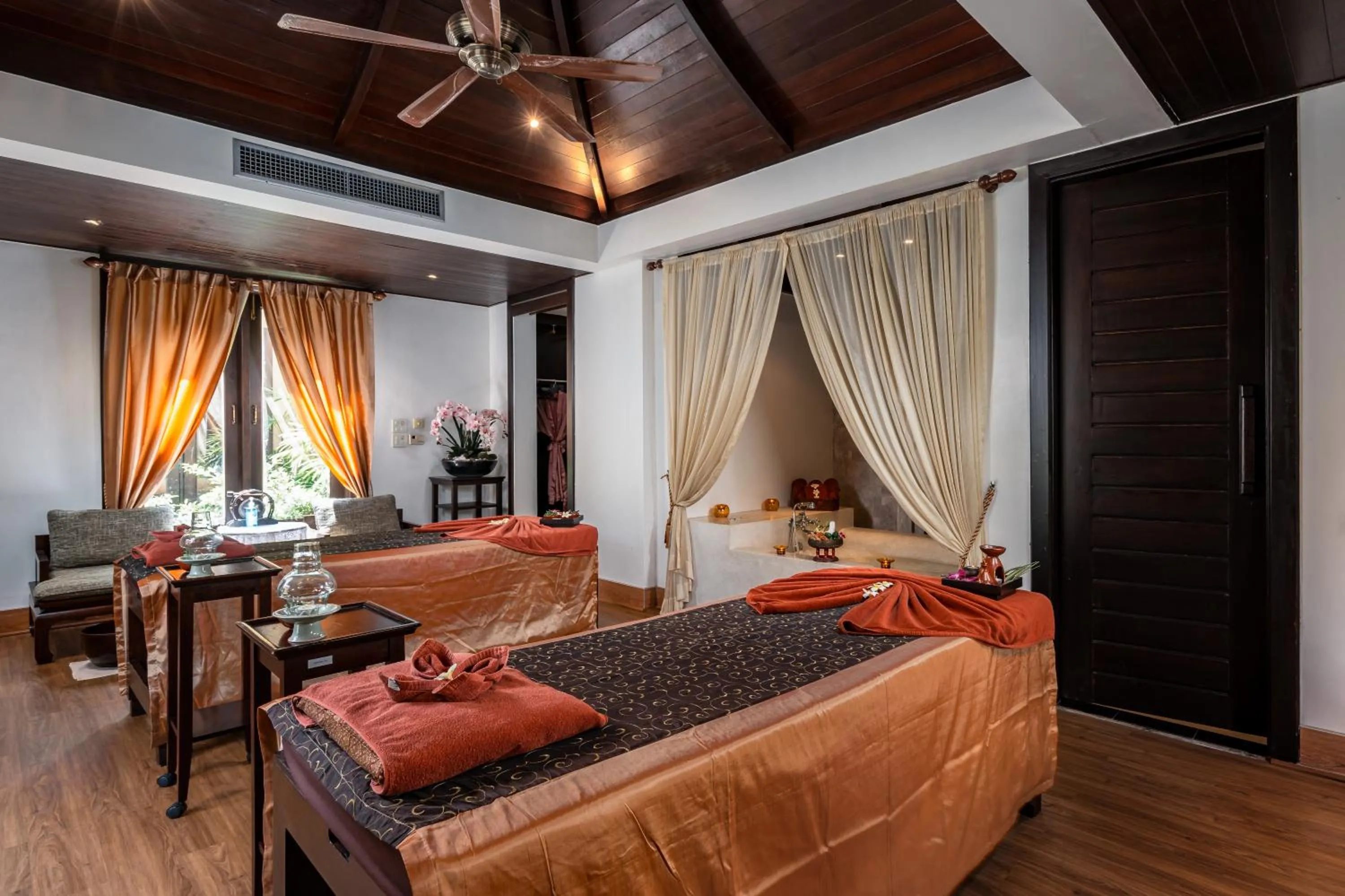 Spa and wellness centre/facilities, Bed in Beyond Kata