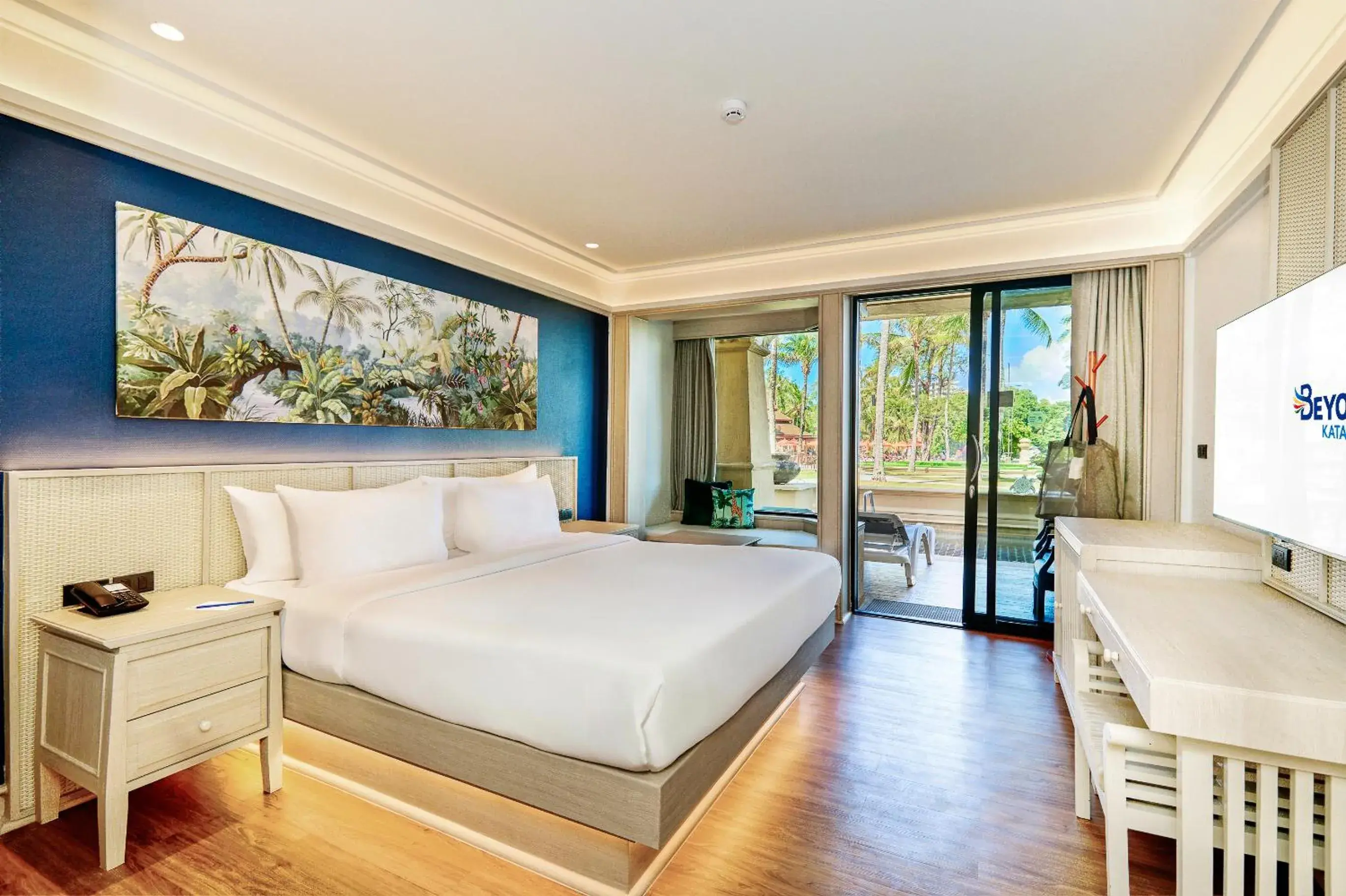 Deluxe Pool Access in Beyond Kata Deluxe Pool Access in Beyond Kata