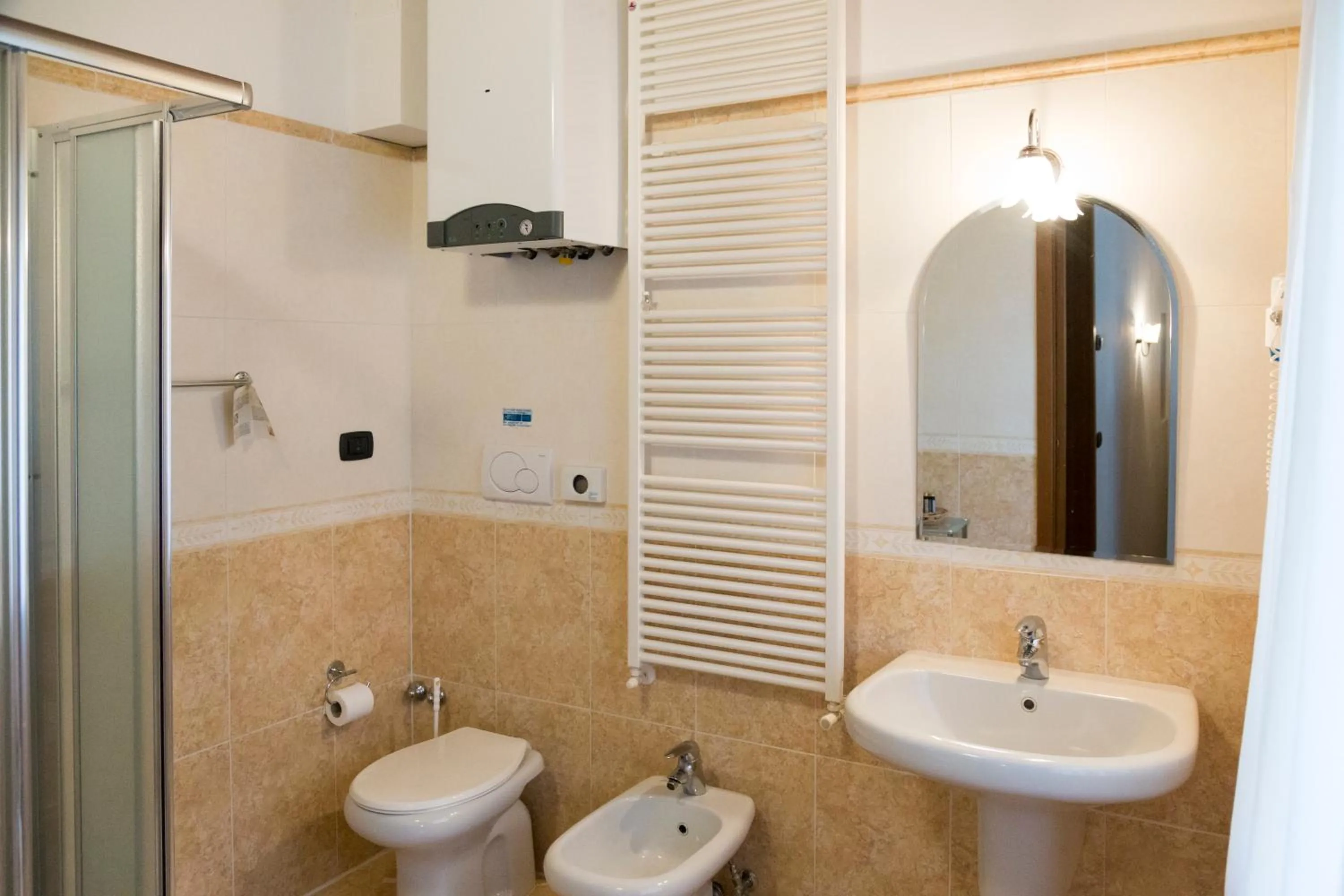 Bathroom in Colleverde Country House & SPA Urbino